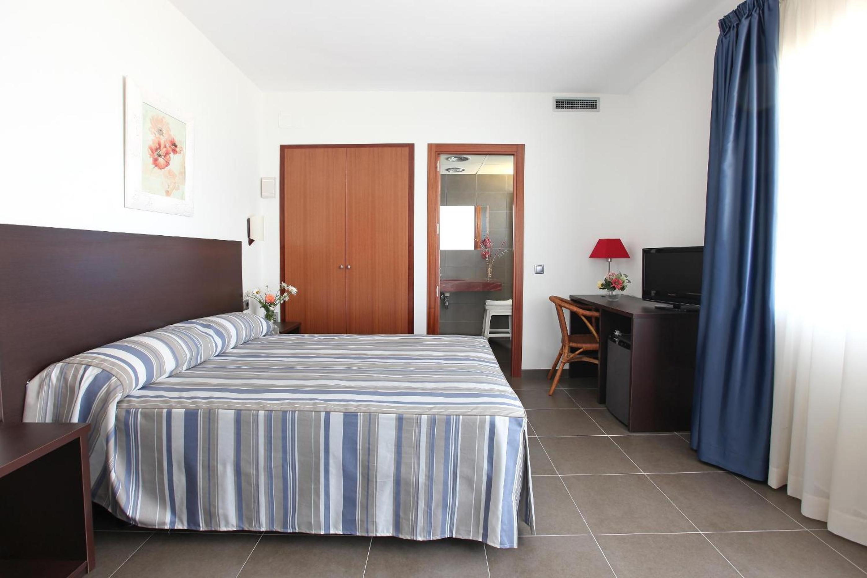 Superior Double or Twin Room with Balcony - Photo 4