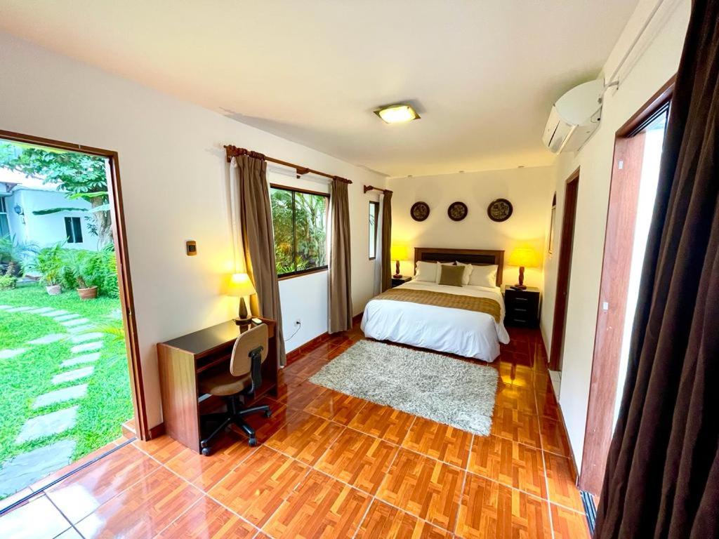 Suite with Garden View - Photo 31