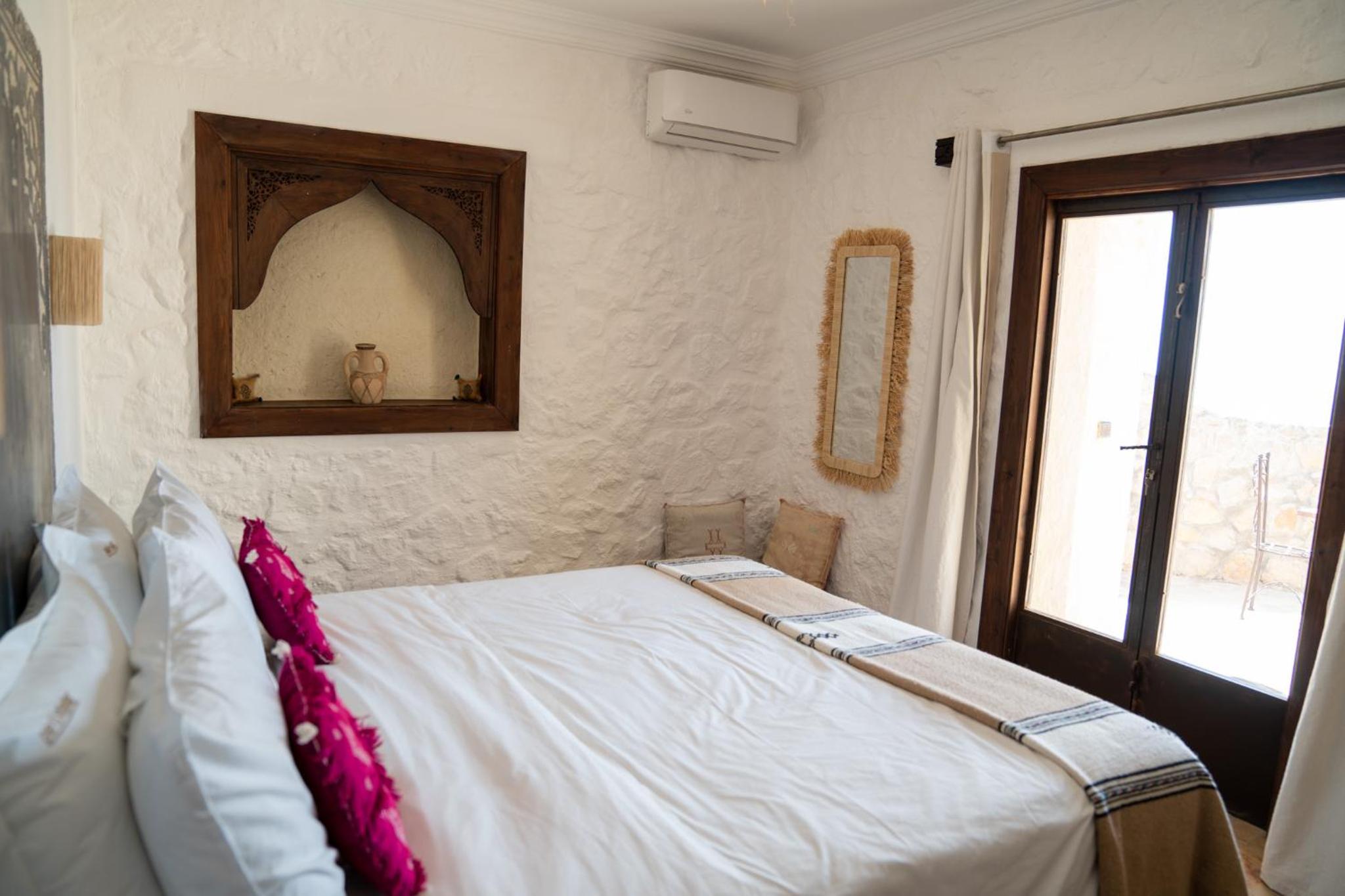 Chambre Double N°2 - Avec Terrasse Privée - Vue sur Plaine photo 1