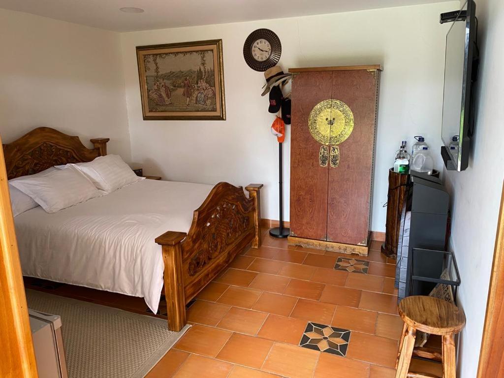 Double Room With Private Bathroom photo 2