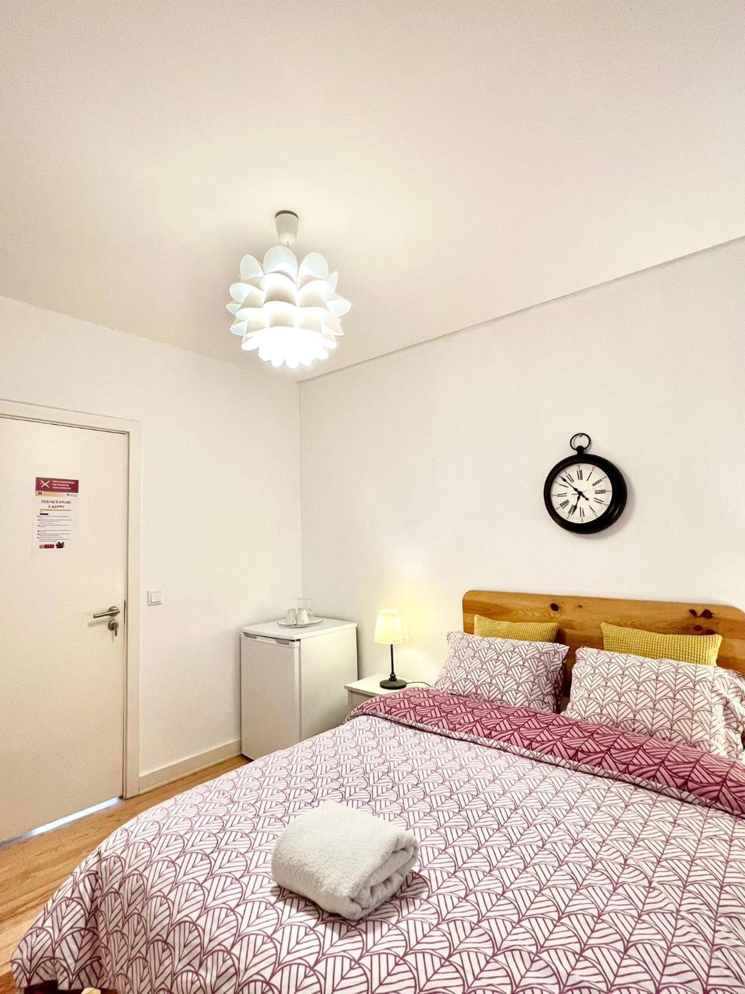 Standard Suite - Interior View - Photo 1