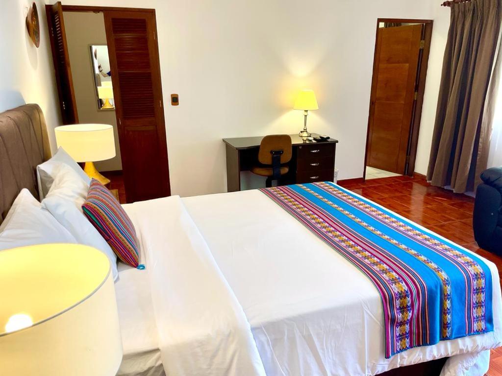 Suite with Garden View - Photo 17