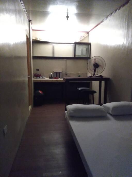 One-Bedroom Apartment - Photo 1