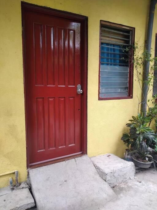 One-Bedroom Apartment - Photo 2