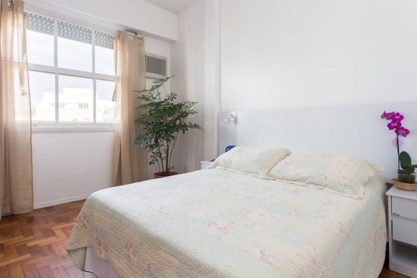 One-Bedroom Apartment - Non-Smoking - Photo 1