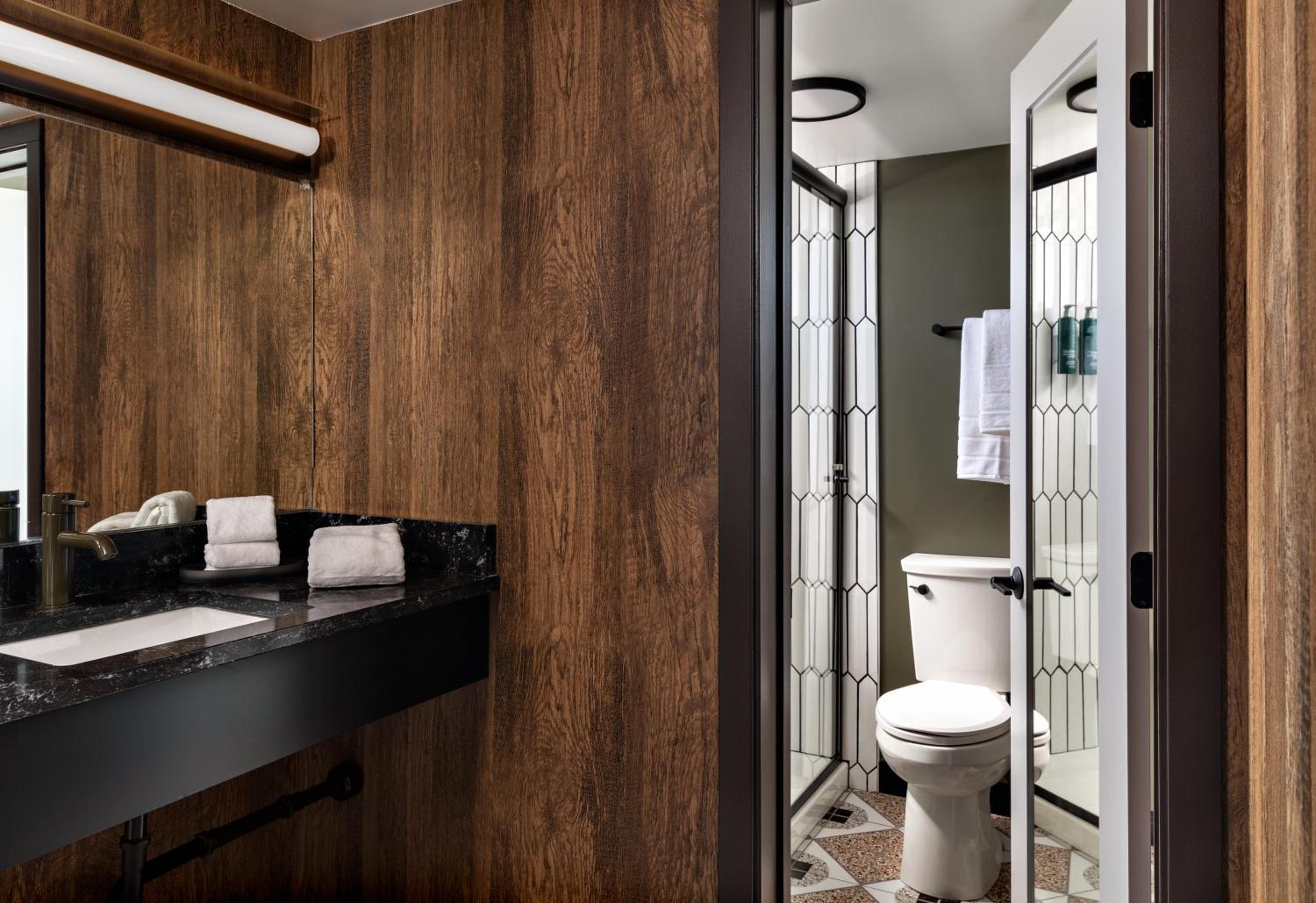 Small Double Room - Photo 9