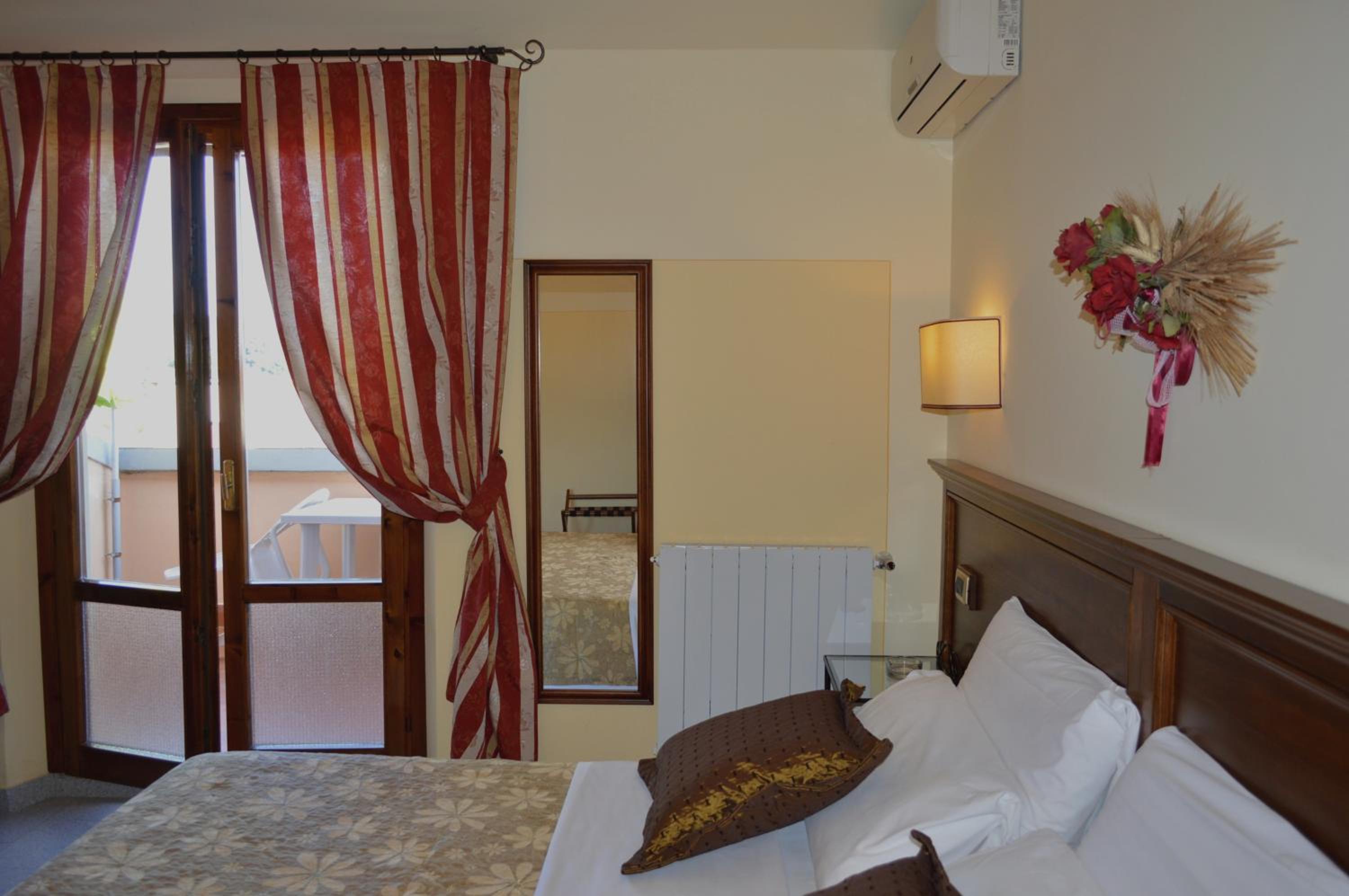 Superior Double Room - Photo 6