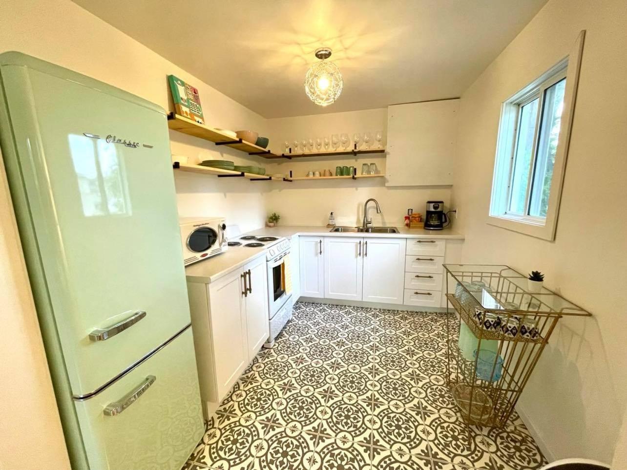 Bungalow with Patio photo 2