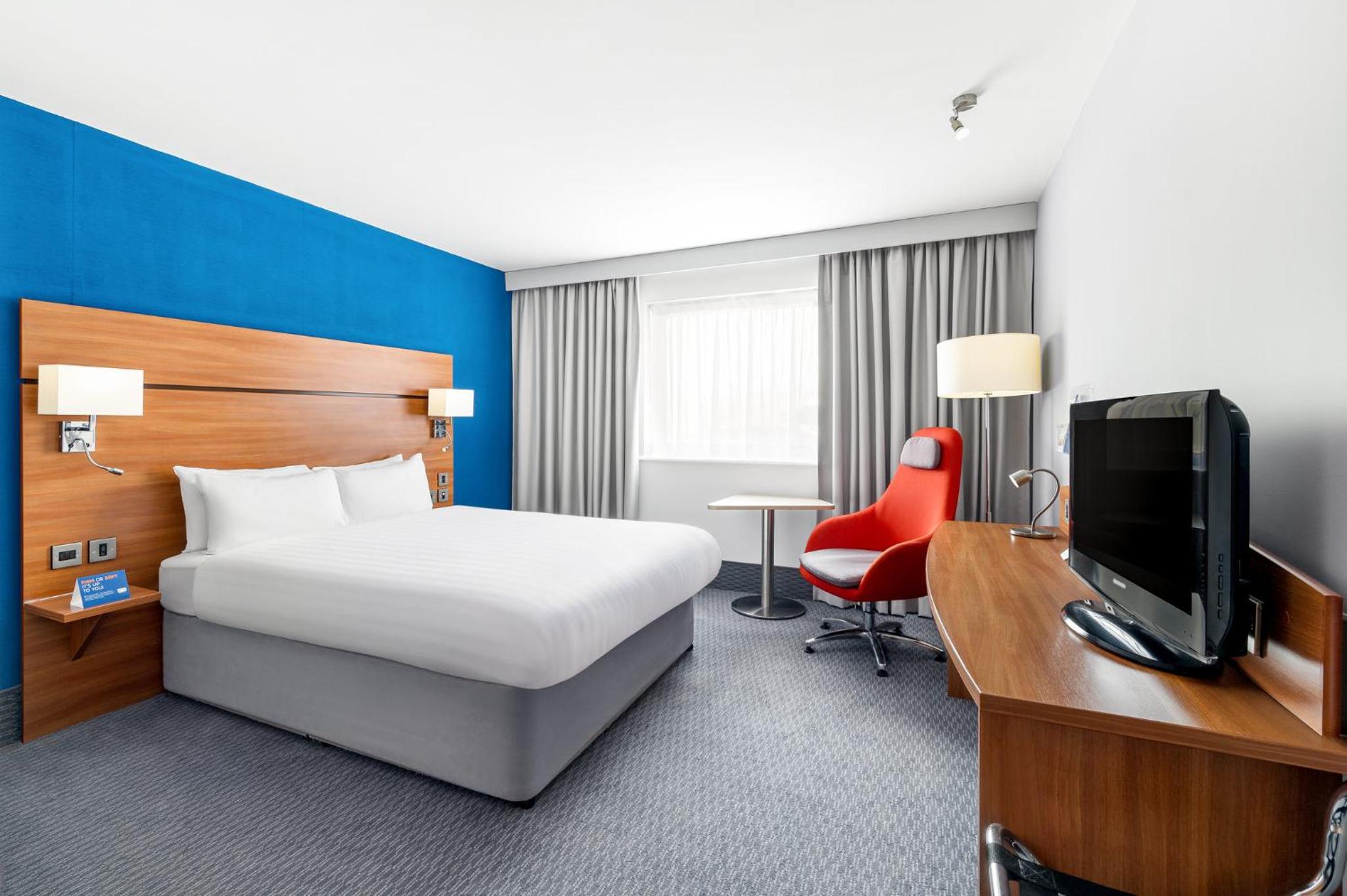 Standard Double Room with Free Hot Breakfast - Photo 5