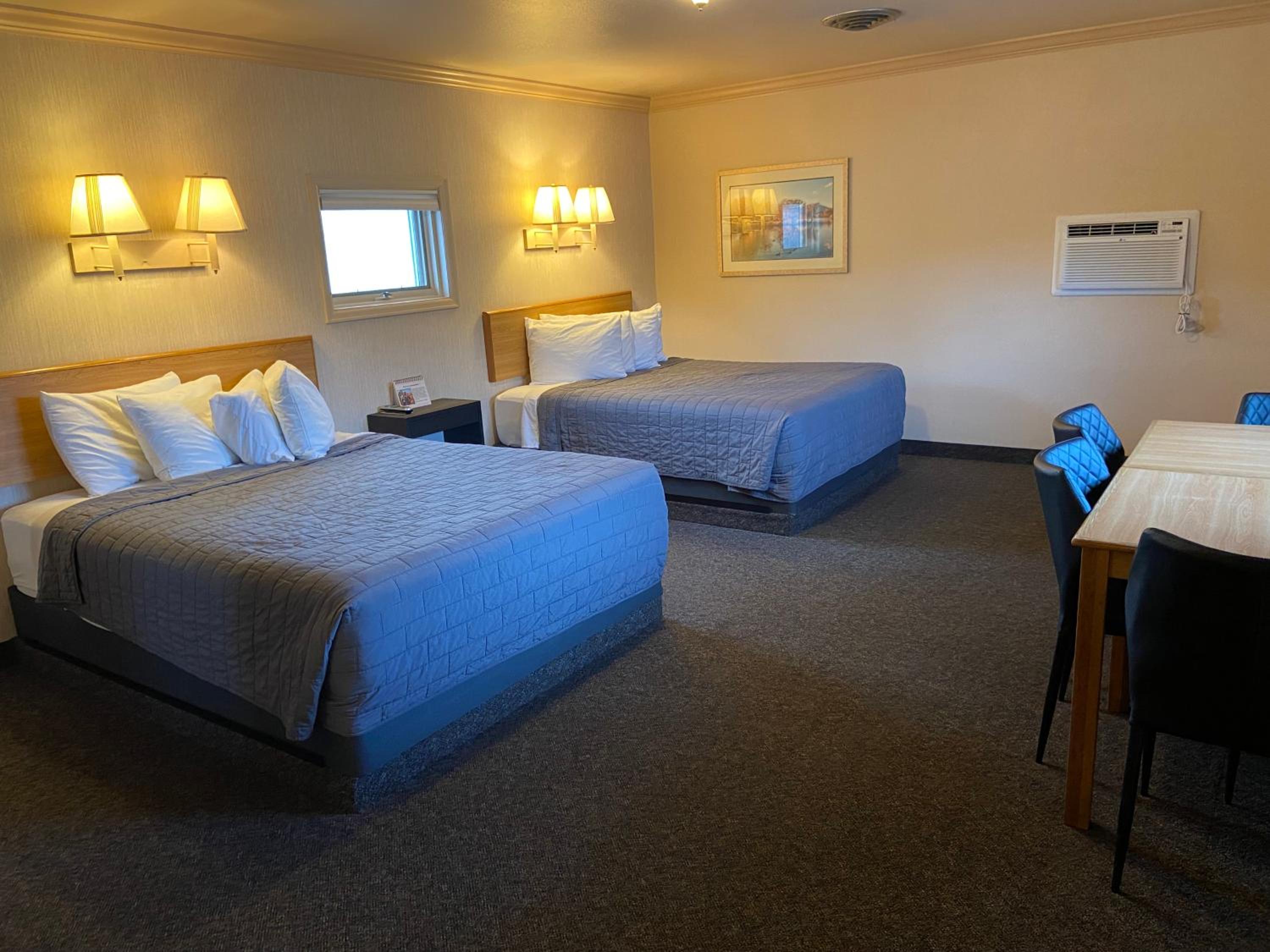 Deluxe Queen Room