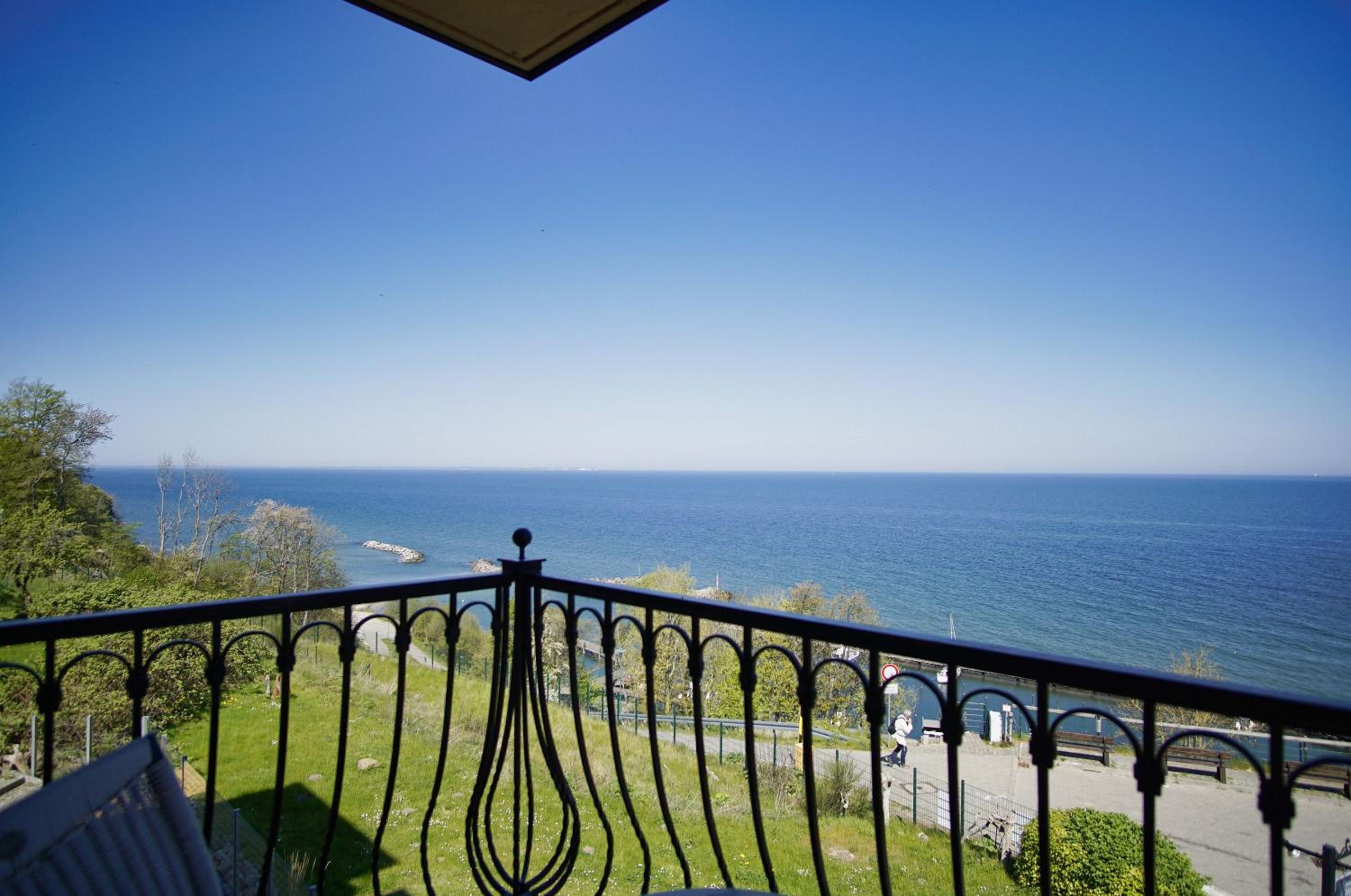 Apartment with Sea View photo 3