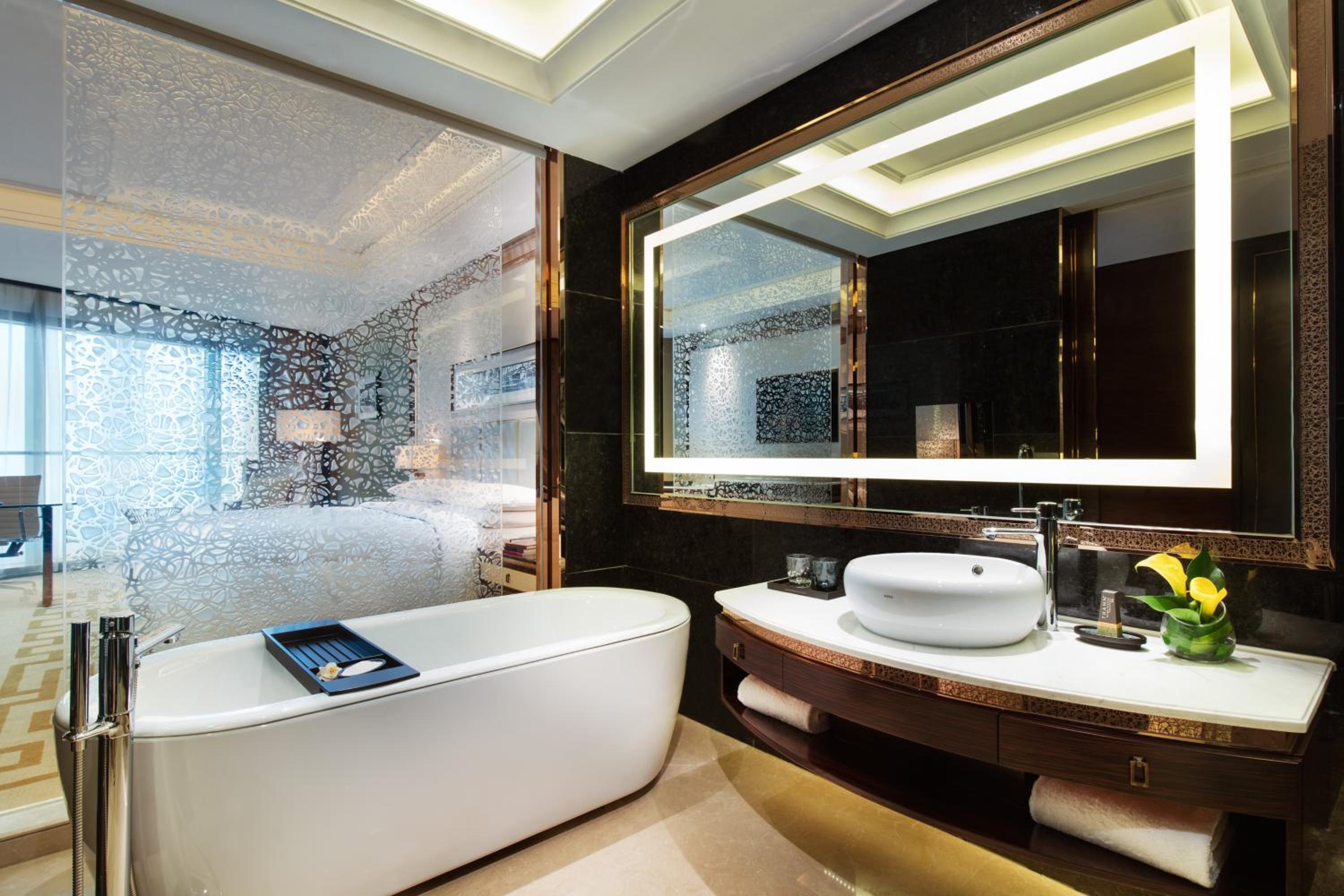 Executive Double Room, Executive lounge access, Guest room