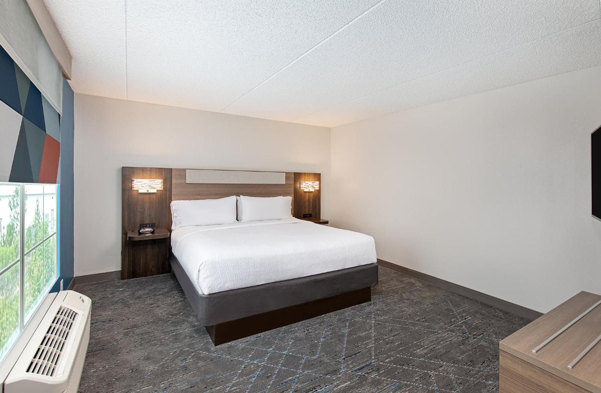 Executive King Suite - Photo 4