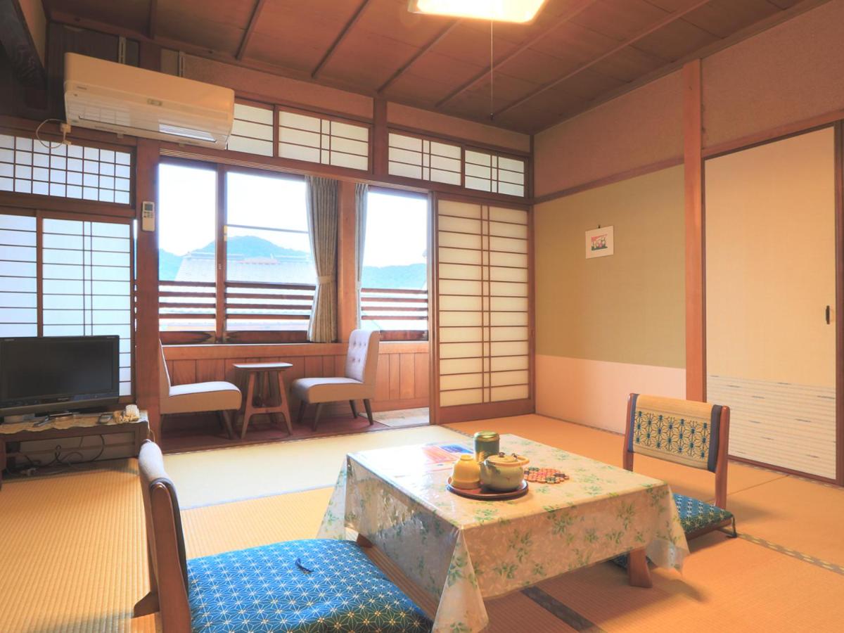 Japanese-Style Twin Room with Shared Bathroom