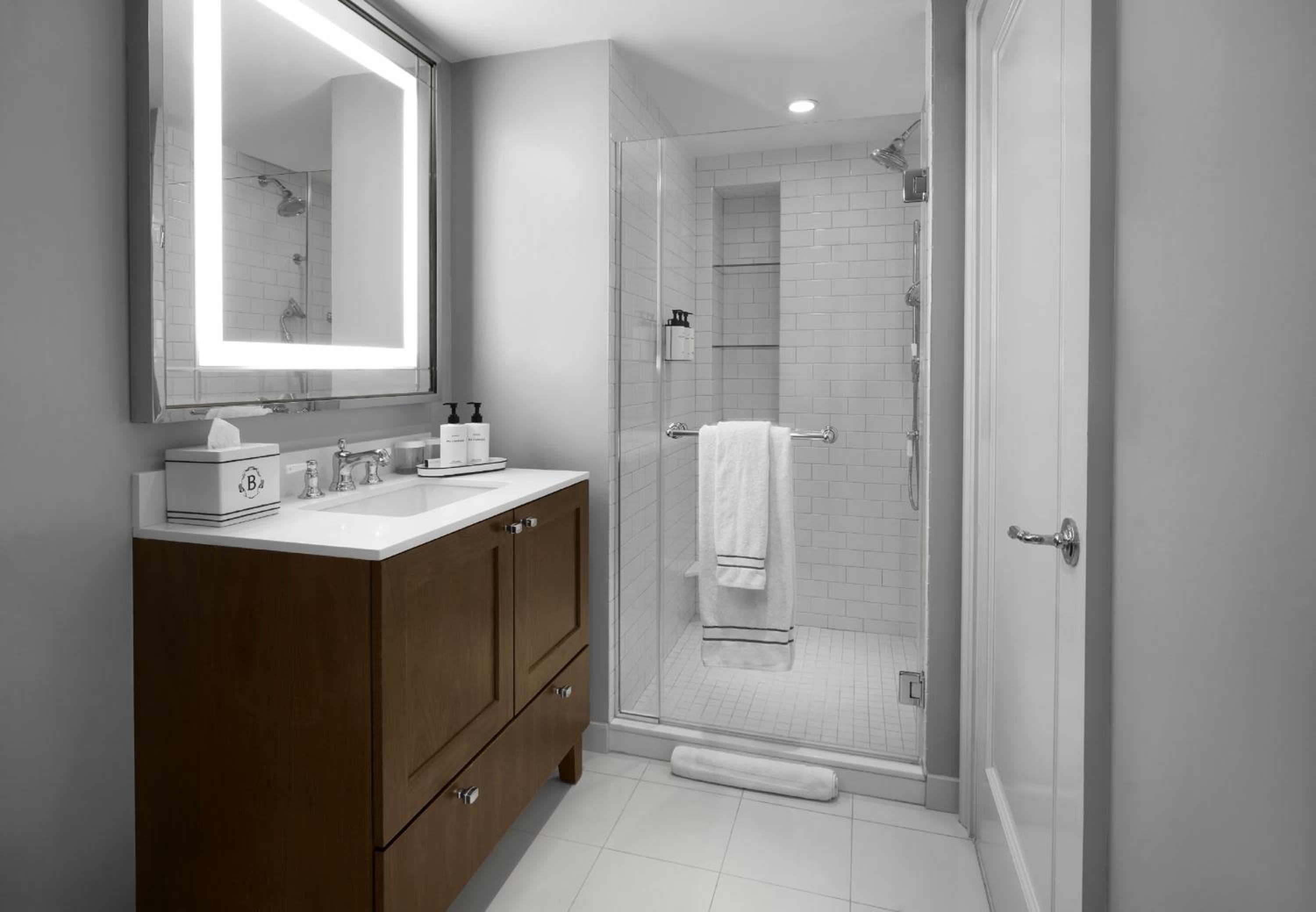 Premium Suite