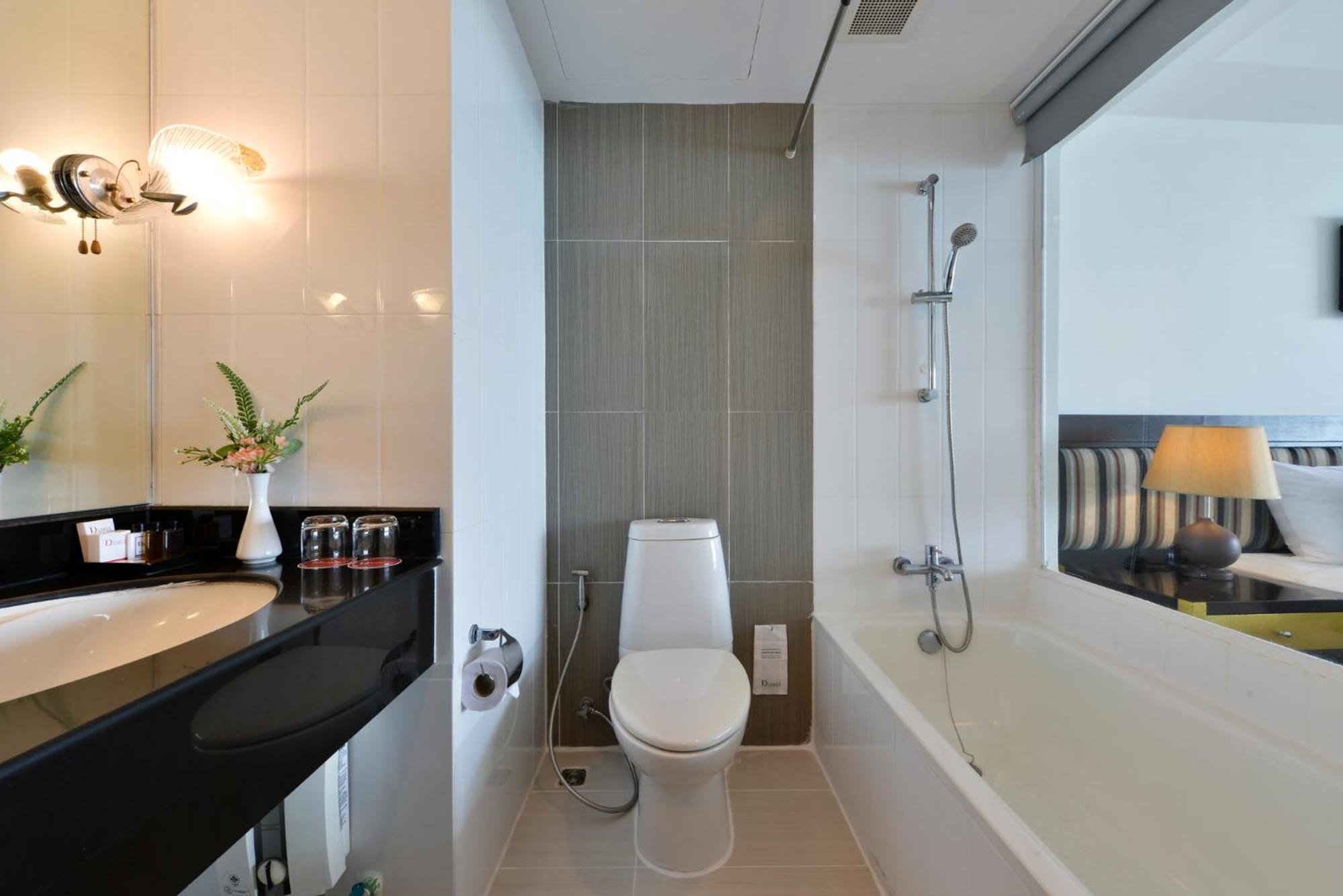 Deluxe Ocean View  - Photo 6