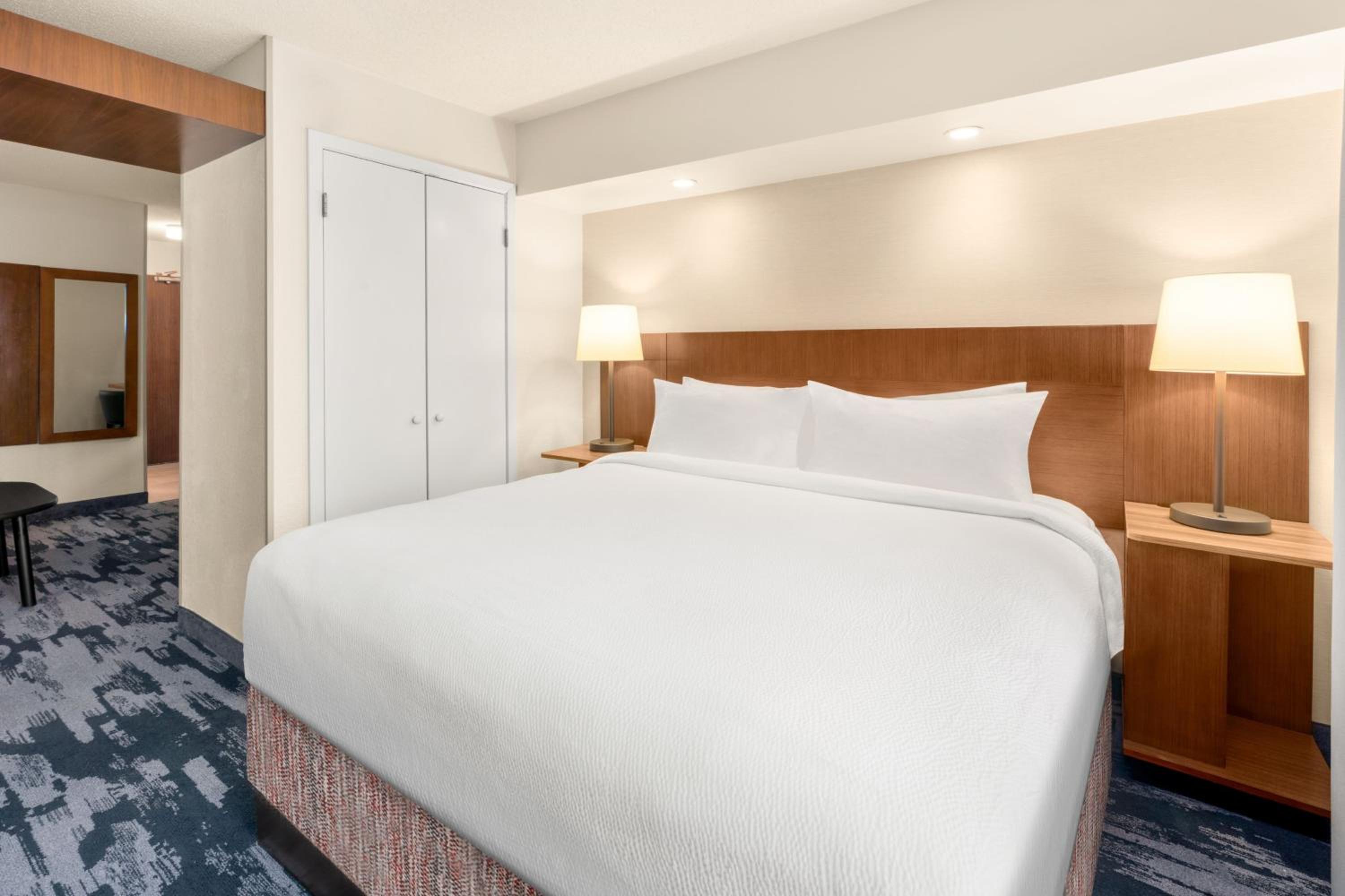 Executive King Suite - Photo 5