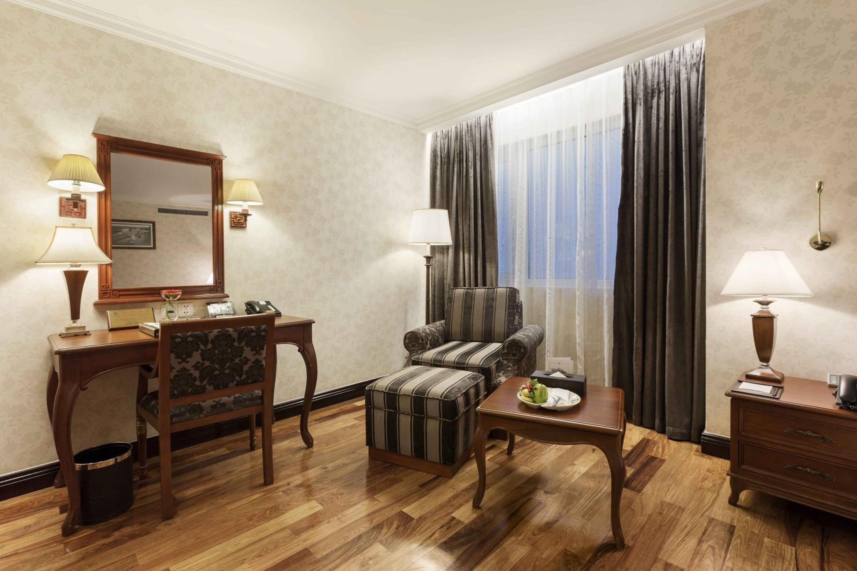 Premium King Room photo 2