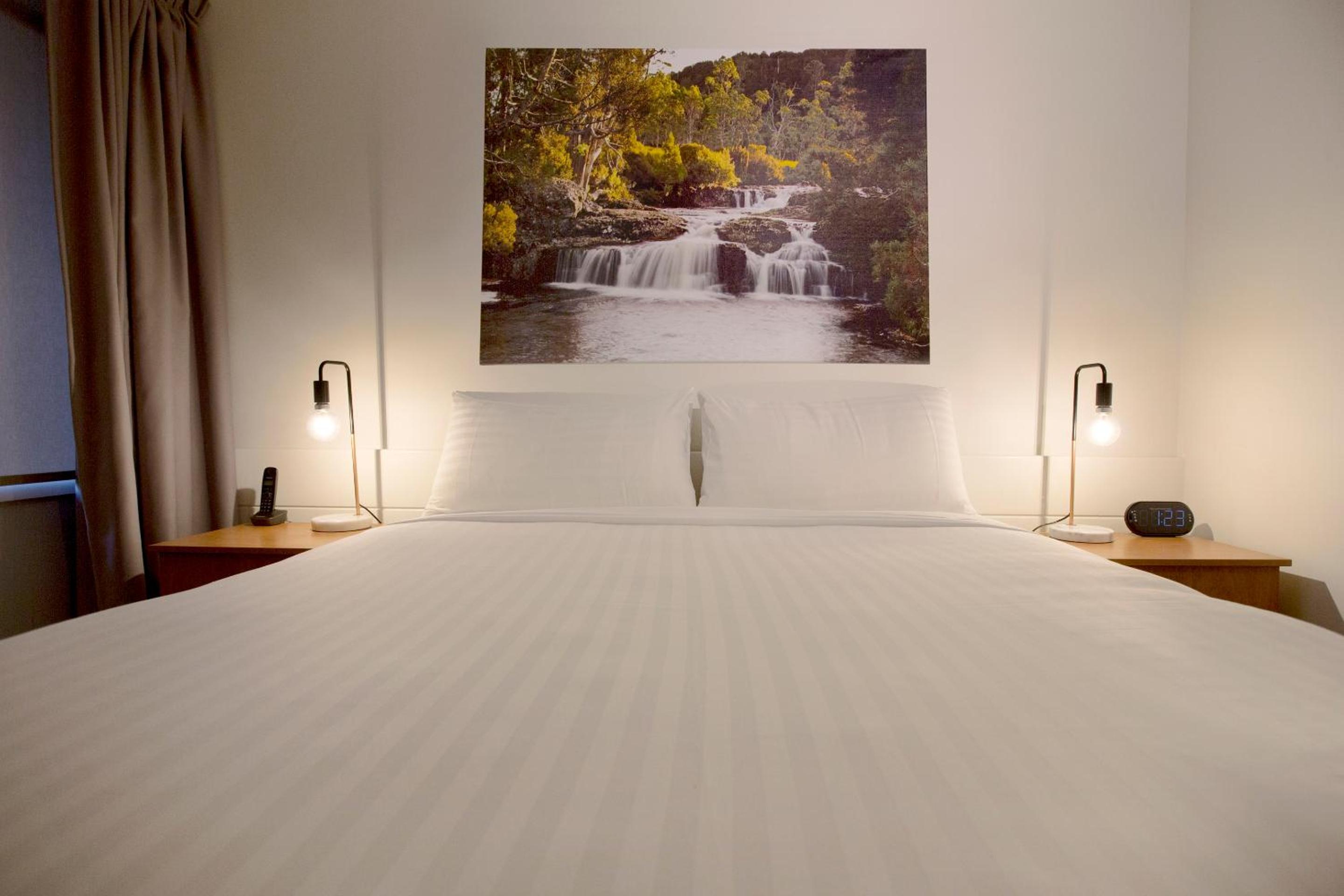 Standard King Room photo 2