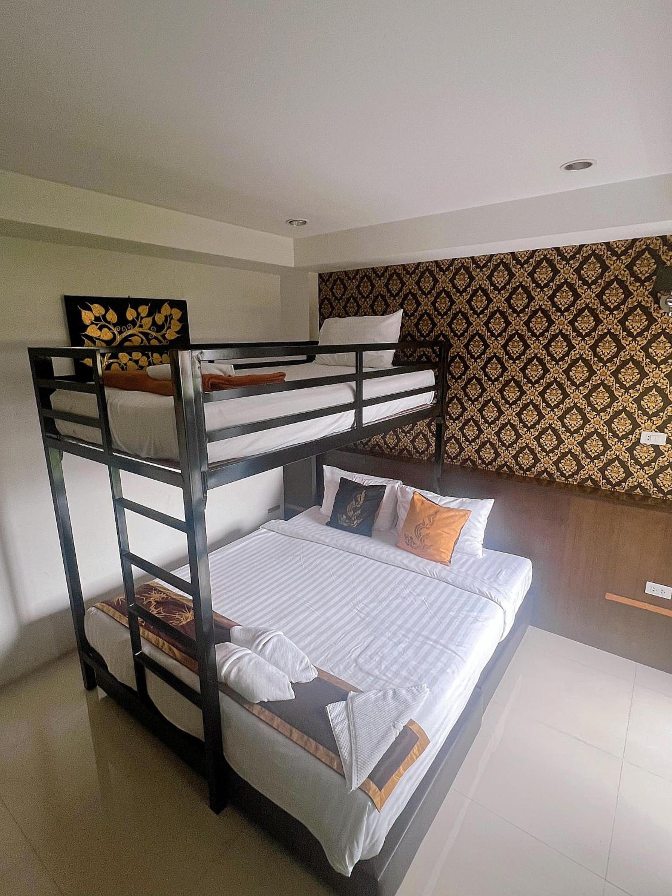Triple Room with Balcony photo 2