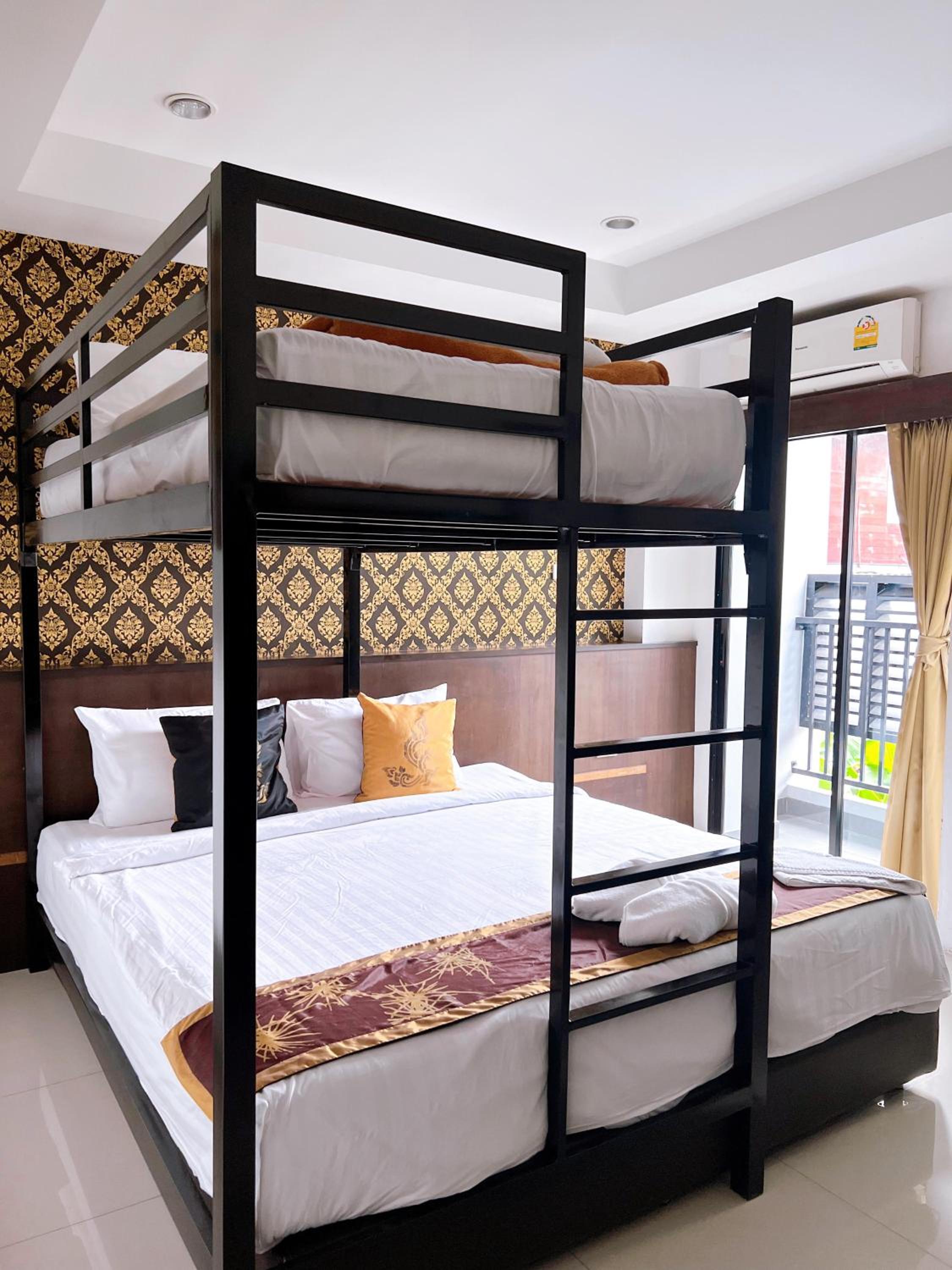 Triple Room with Balcony photo 3