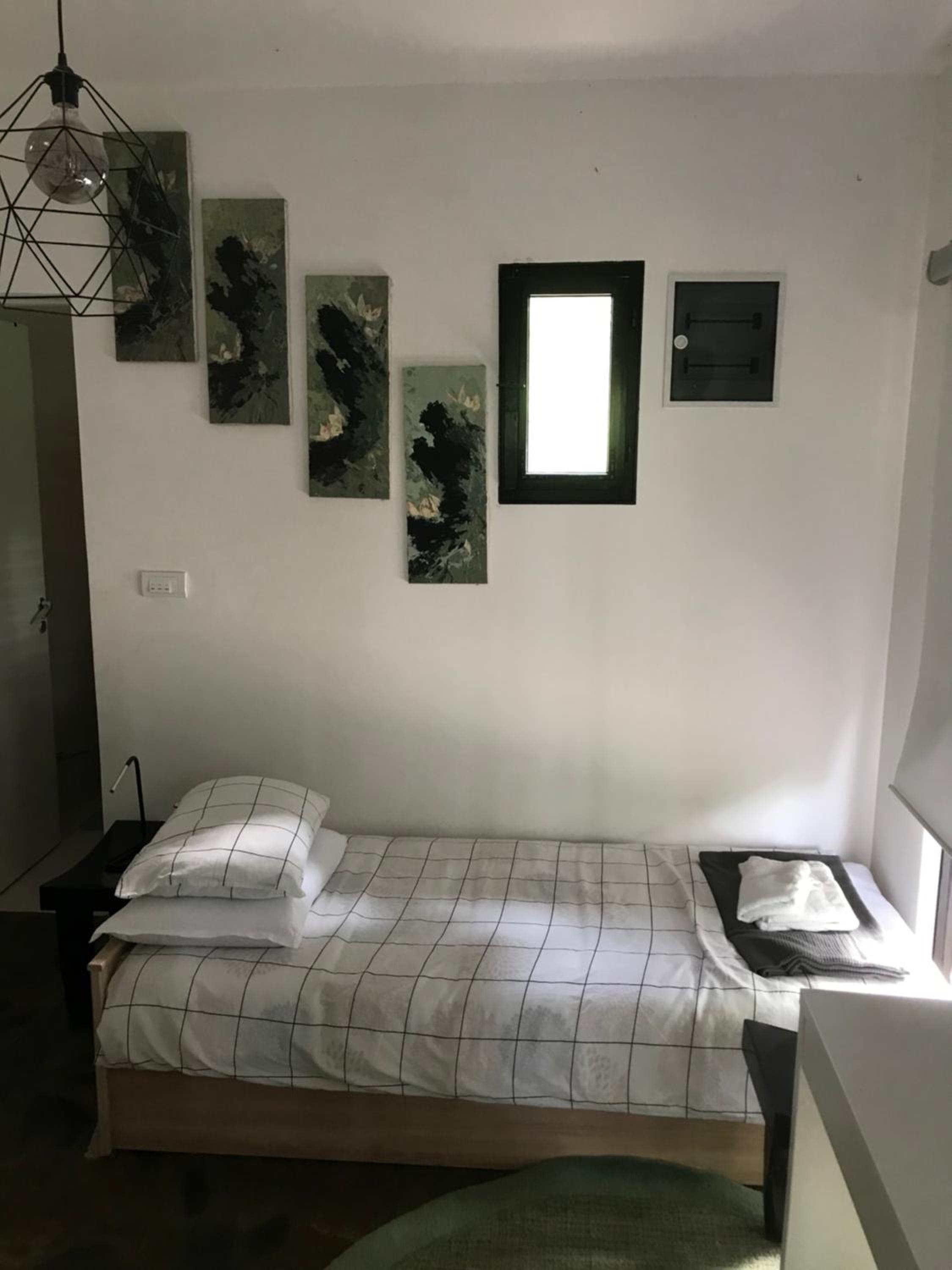 One-Bedroom House photo 1