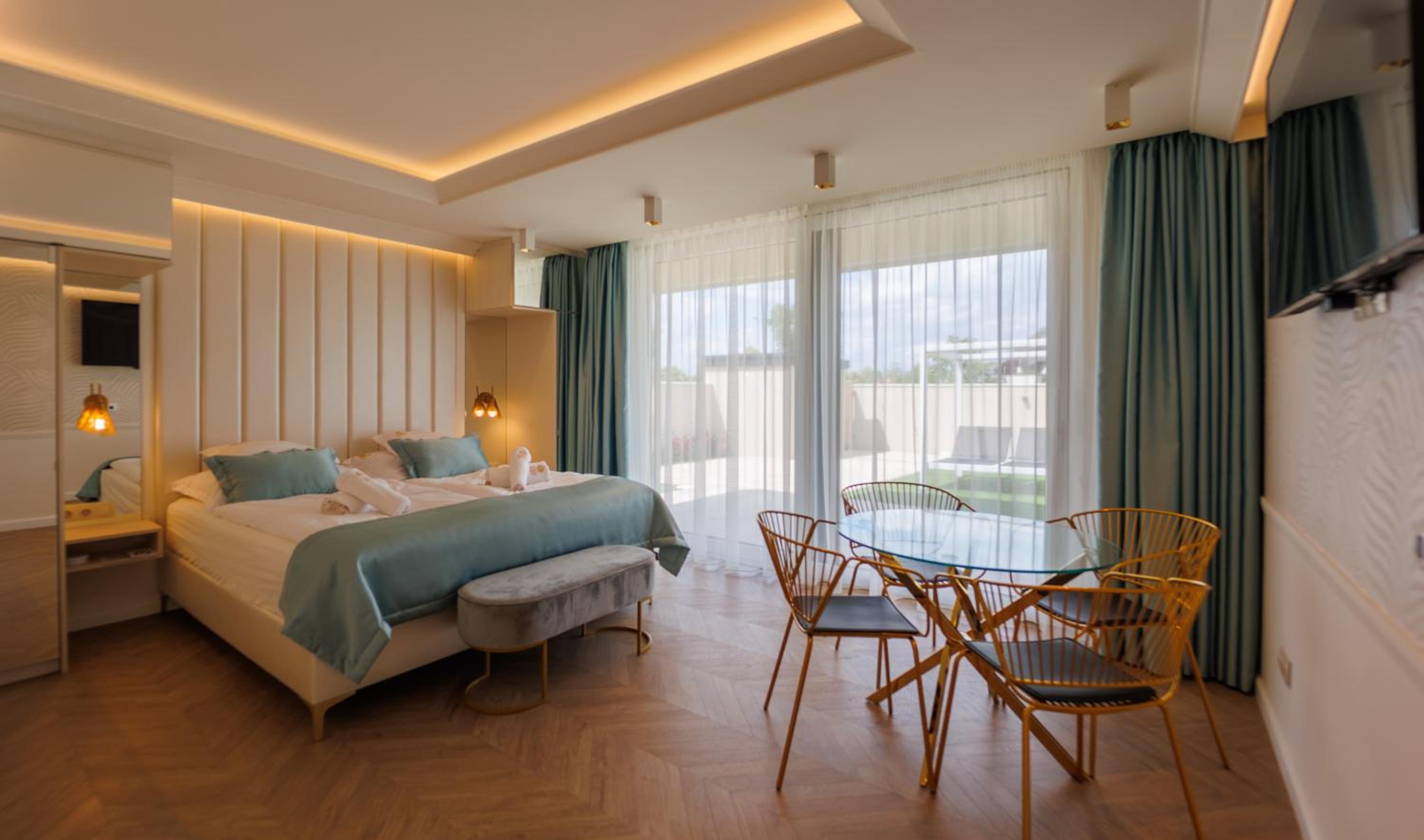 Deluxe Apartment - Photo 1