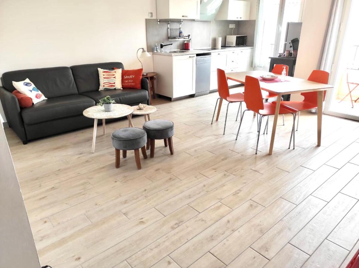 Apartment with Balcony