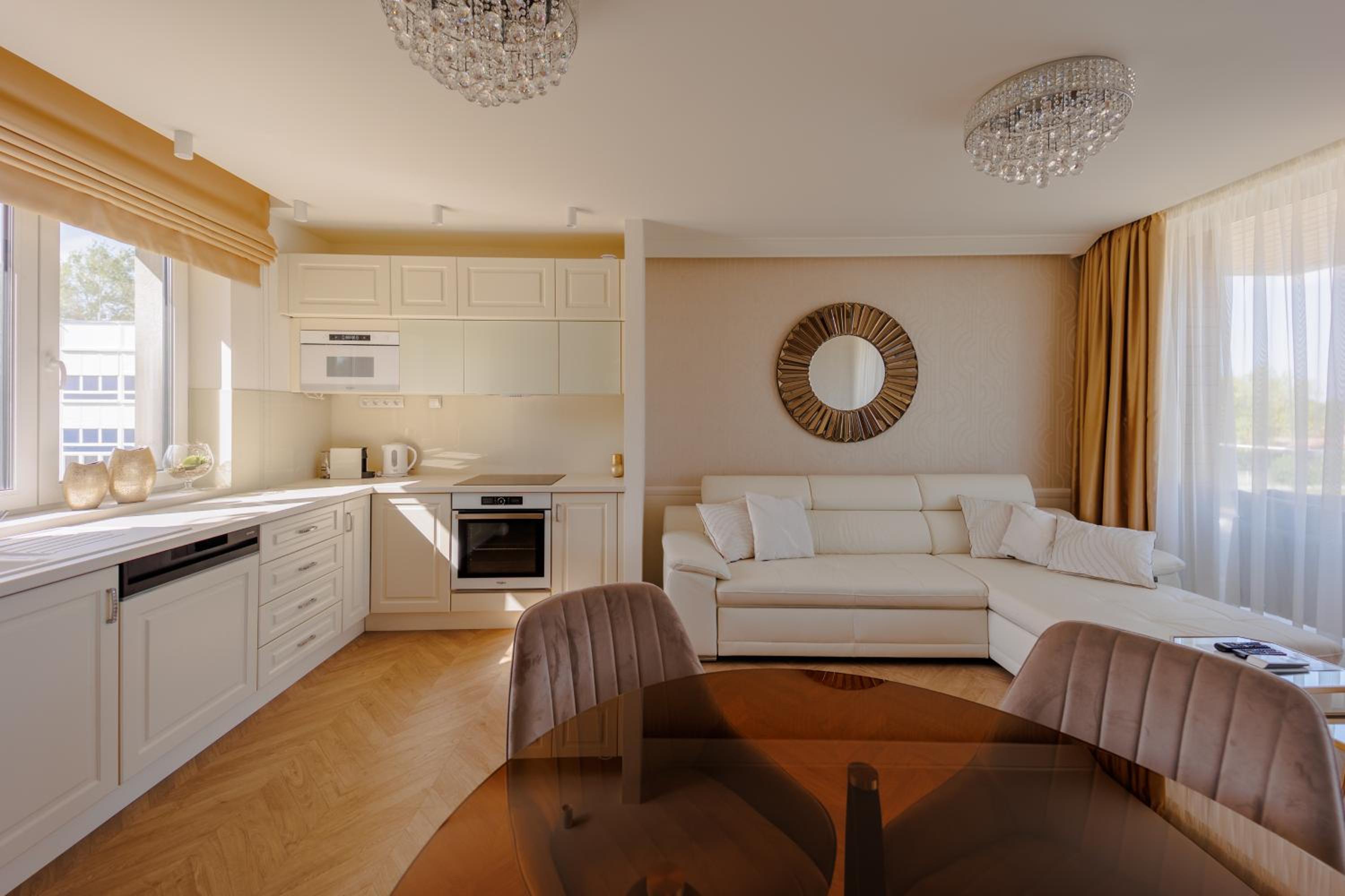 Penthouse Apartment - Photo 14