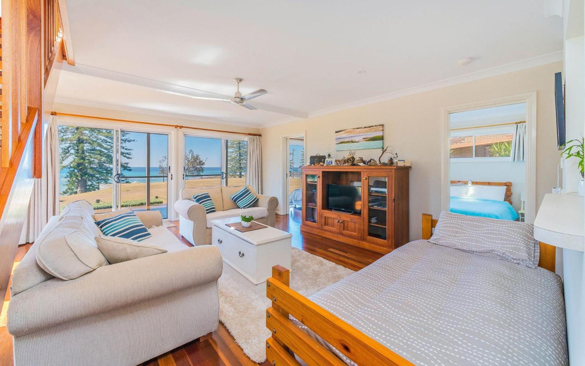Three-Bedroom House photo 1