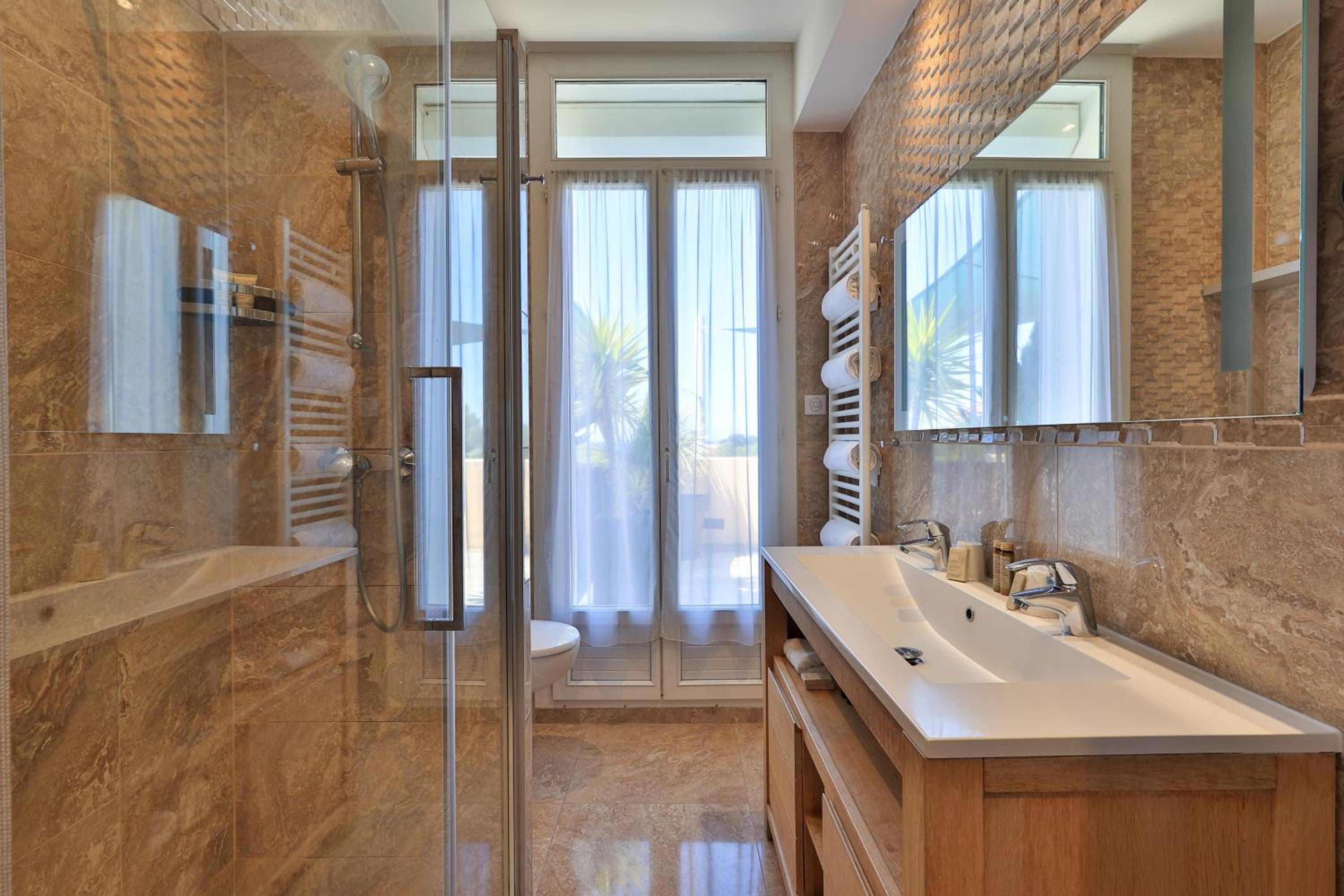 Family Suite with Terrace and Sea View - Photo 5