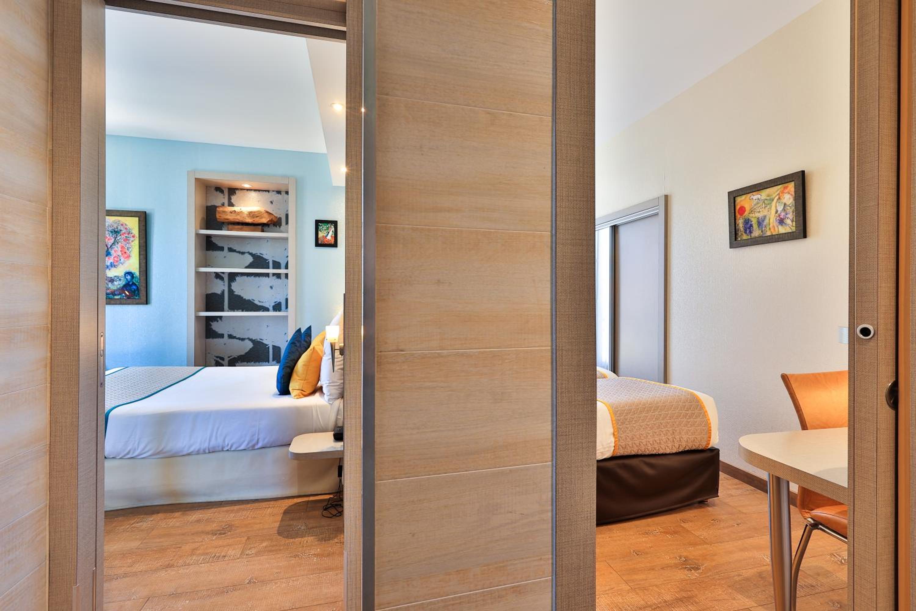 Family Suite with Terrace and Sea View - Photo 2