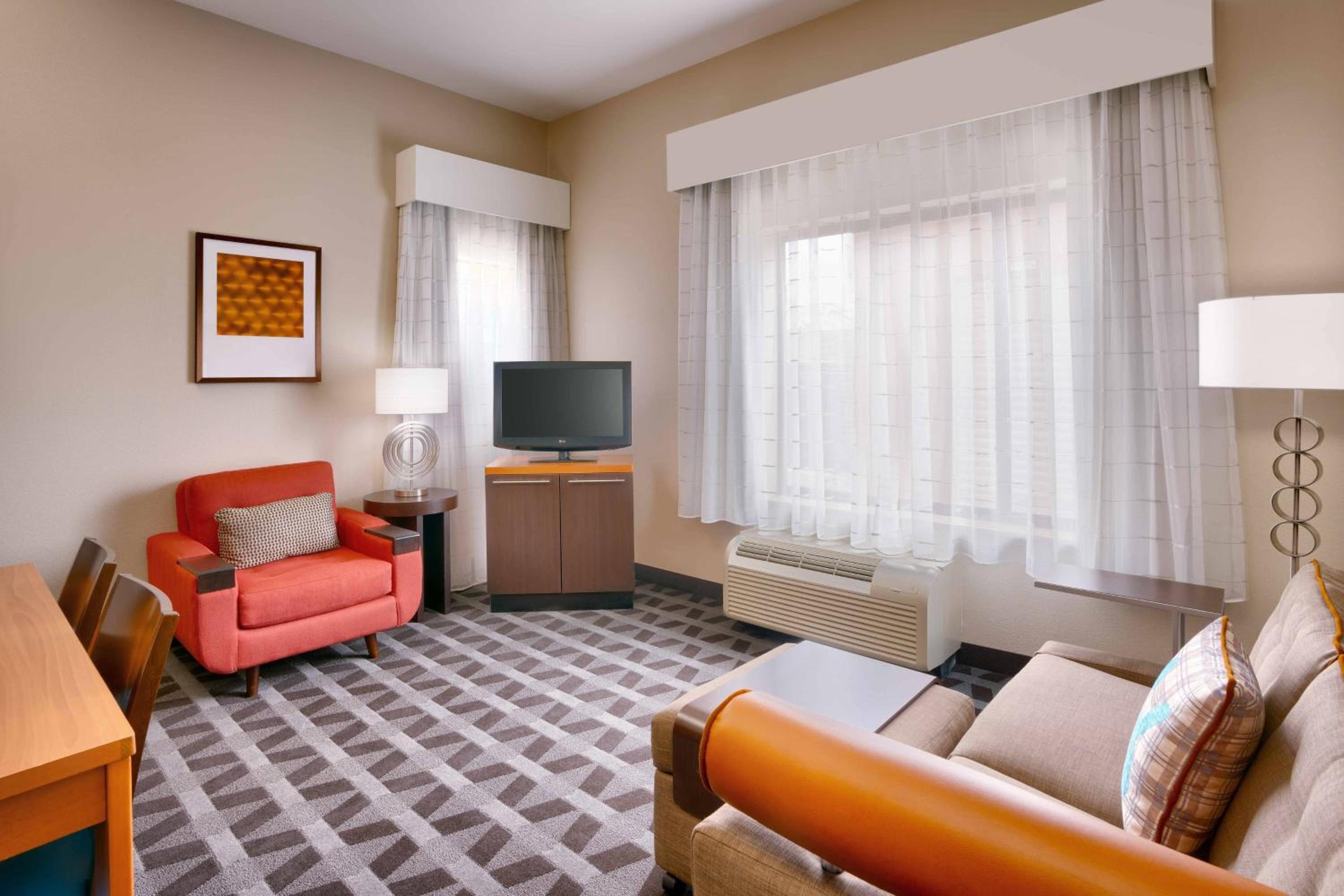 Two-Bedroom Suite - Photo 1