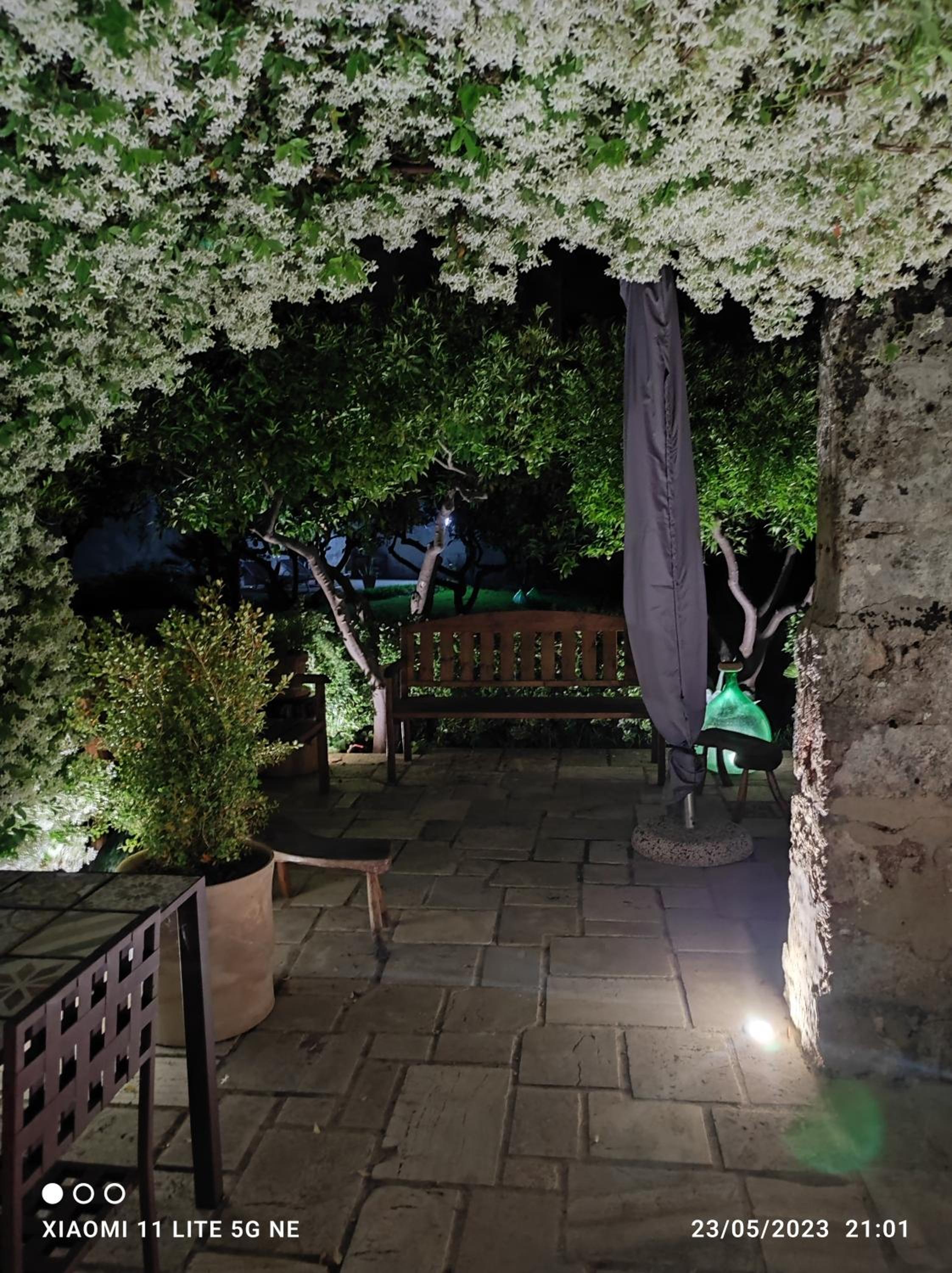 Double Room with Garden View - Photo 35