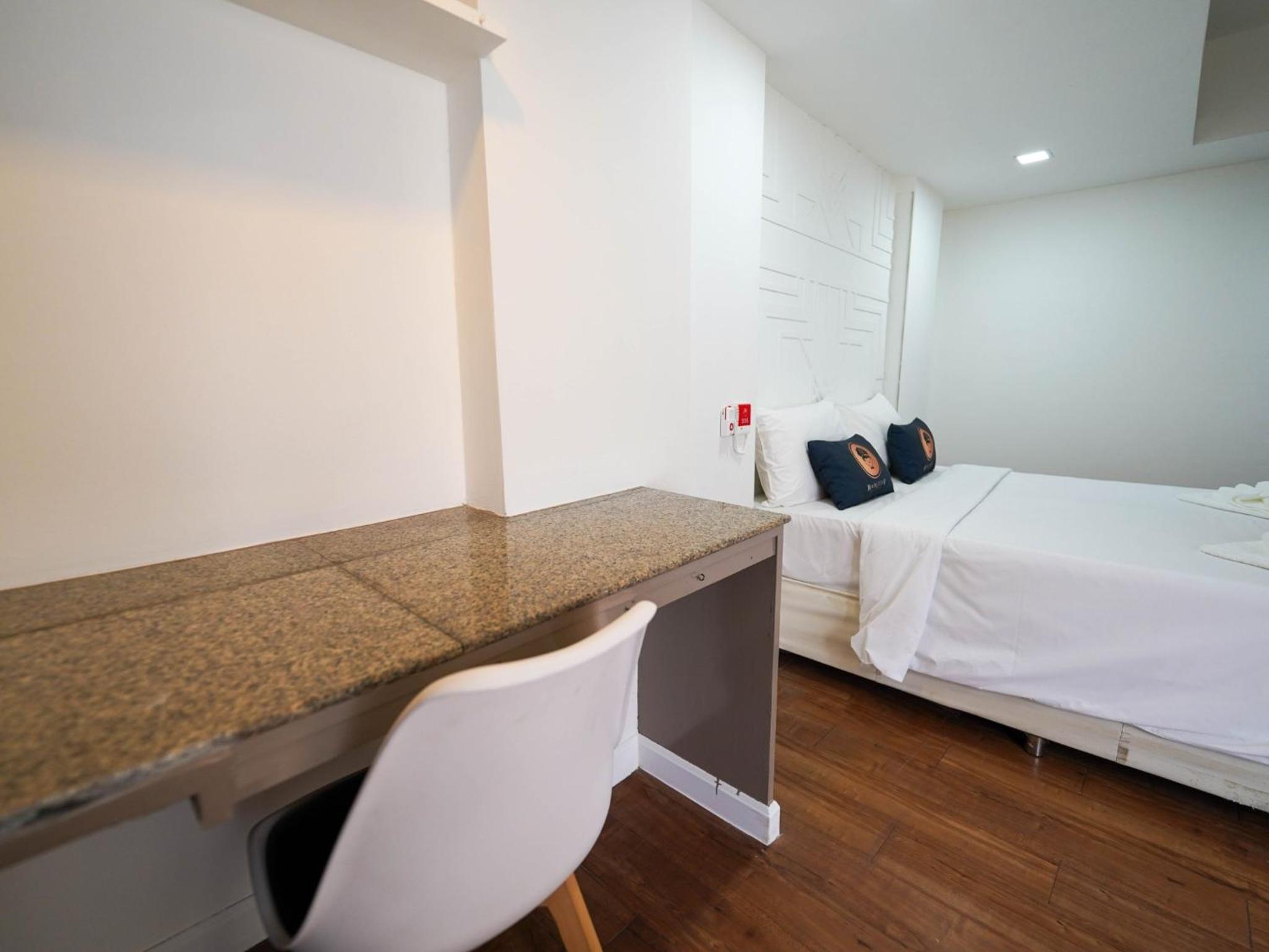 Deluxe Double Room With Balcony photo 2
