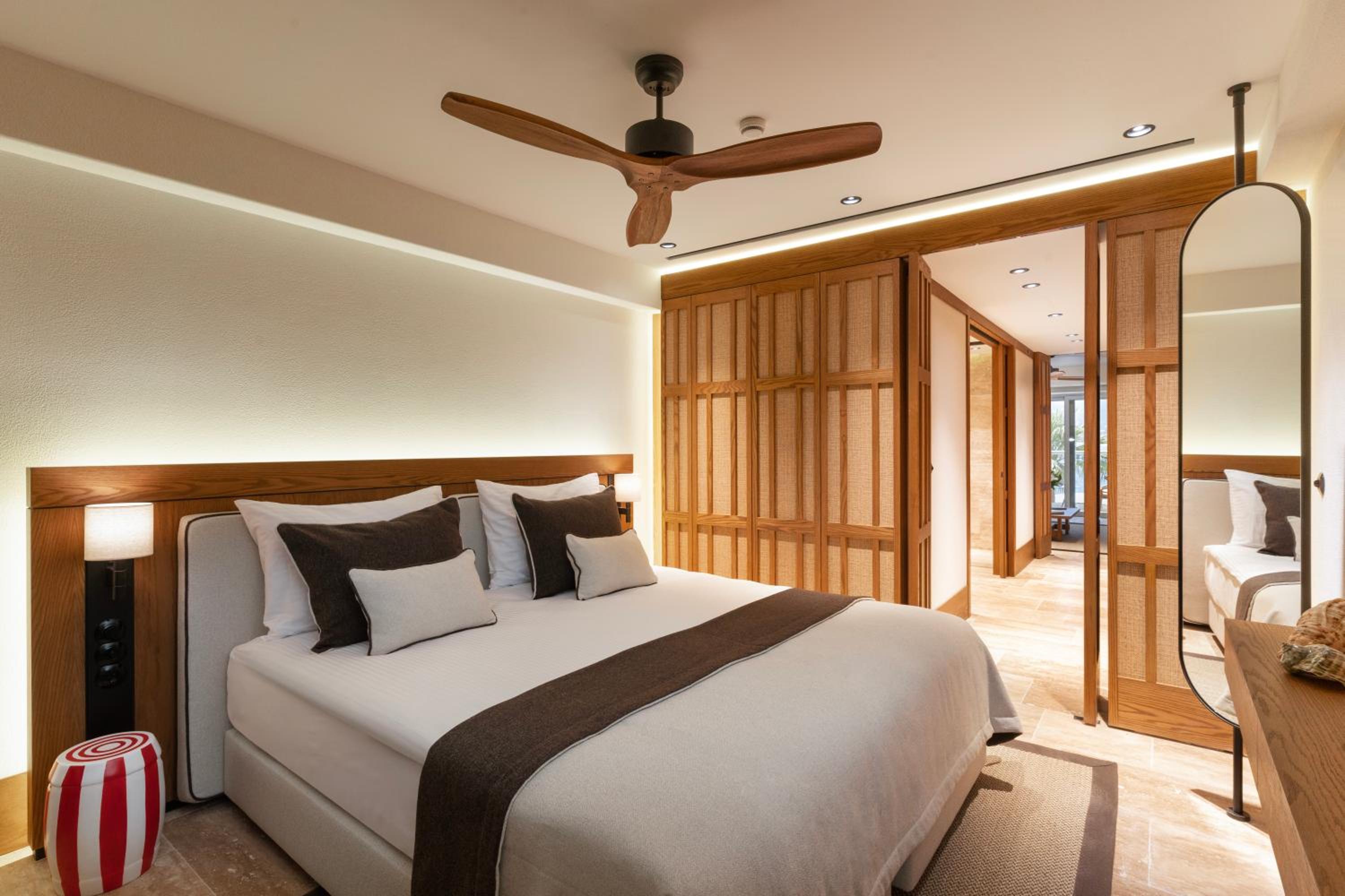 Marina Bay Suite photo 2