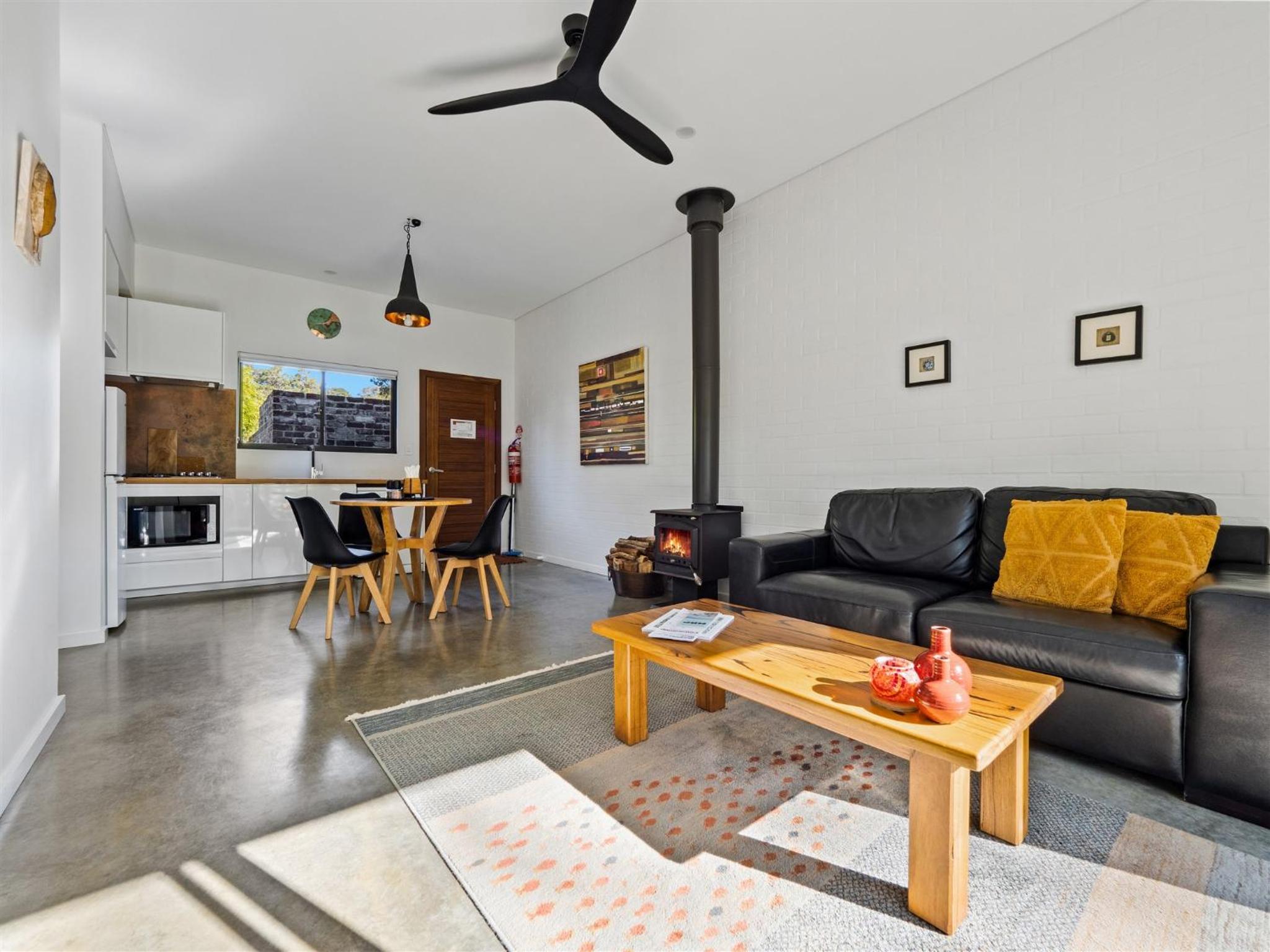 Studio Apartment