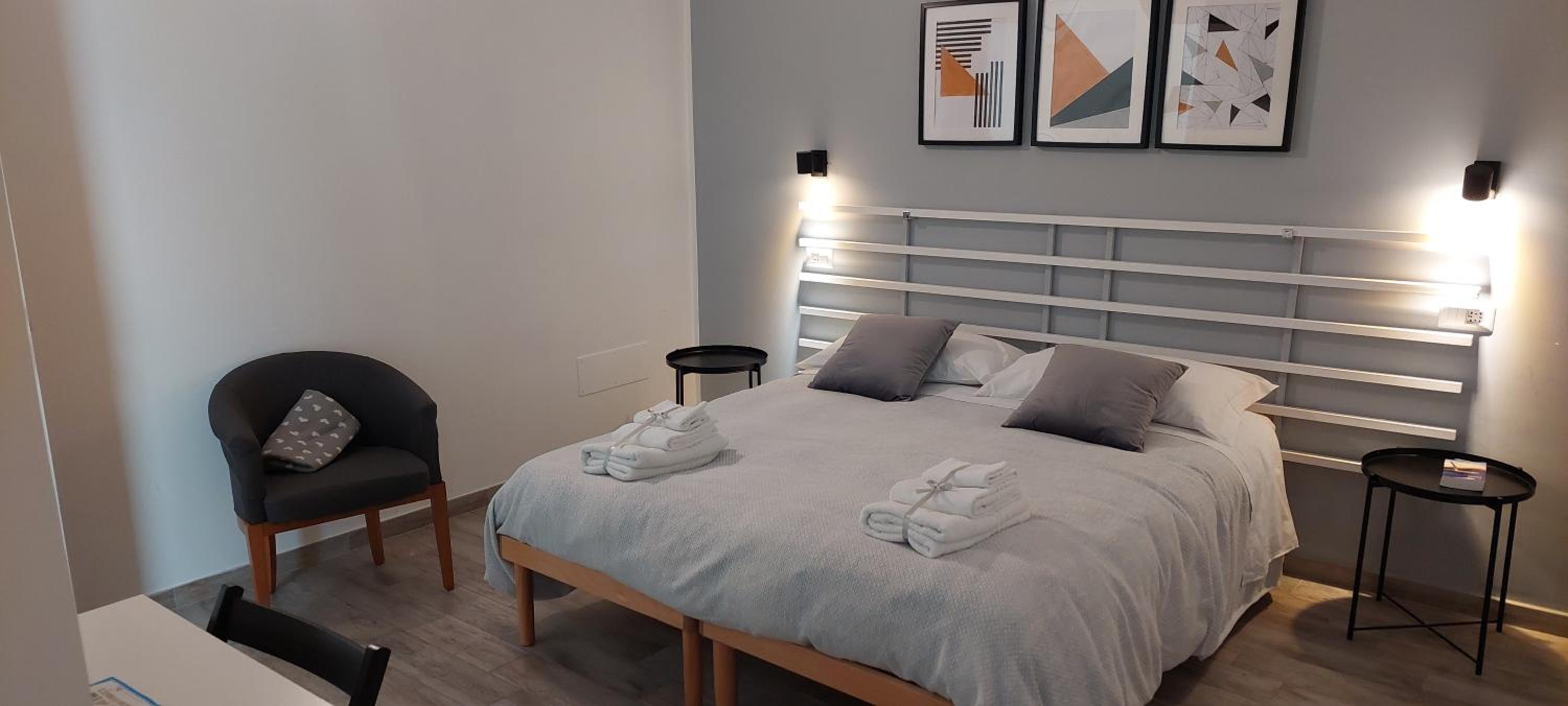 Deluxe Double or Twin Room photo 1