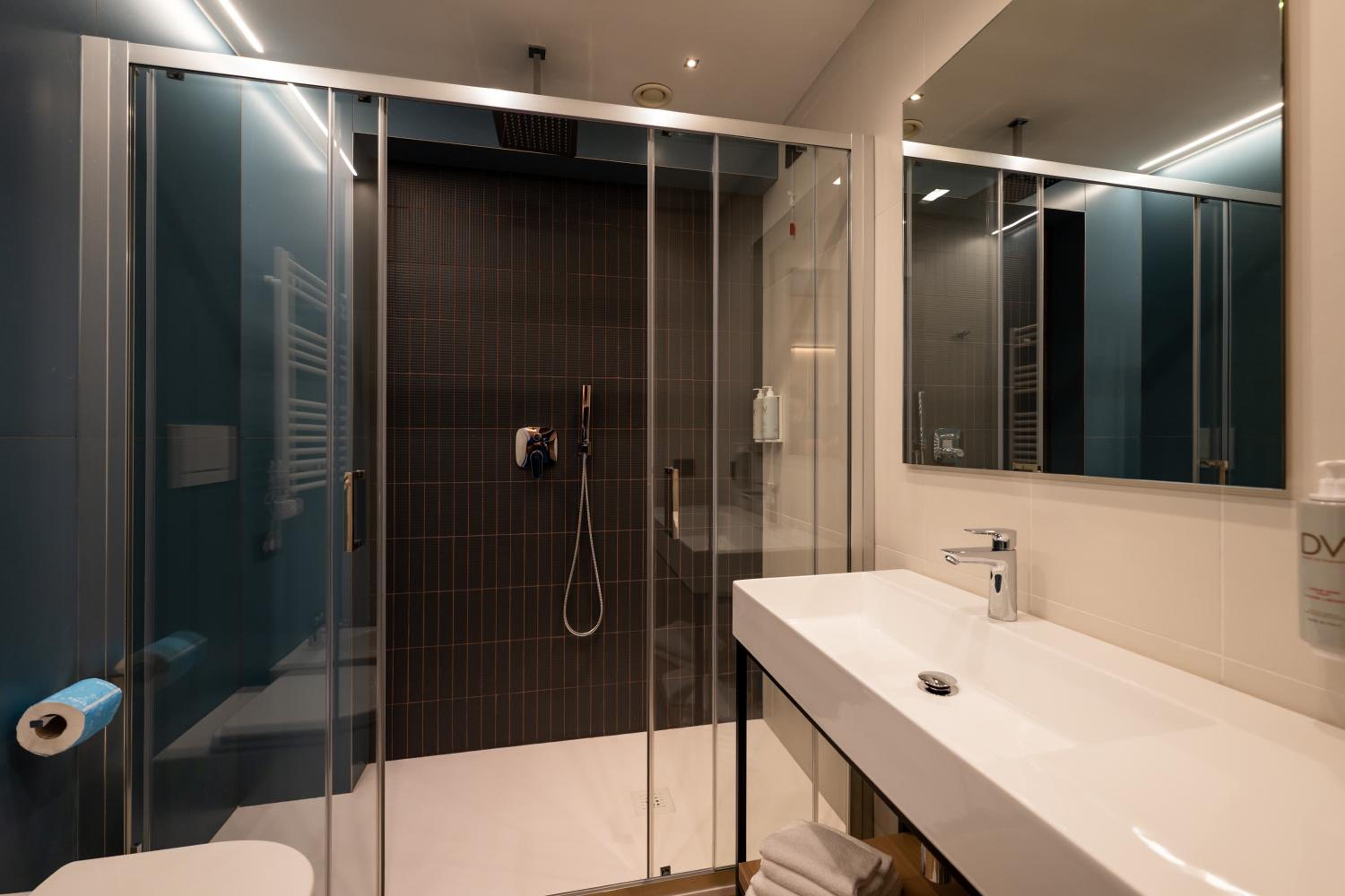 Classic Double Room - Photo 5