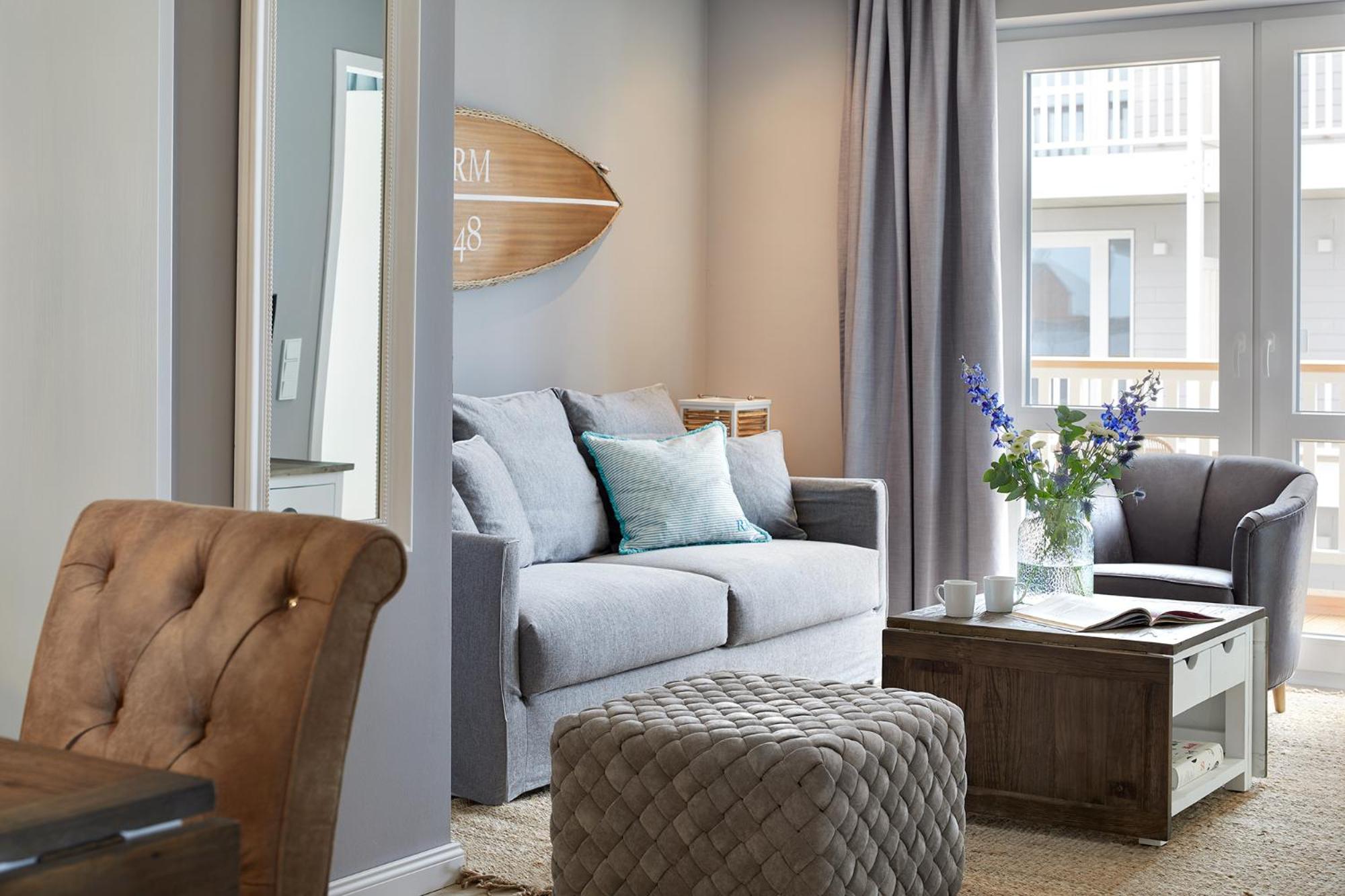 Two-Bedroom Apartment with Ocean View - Photo 1