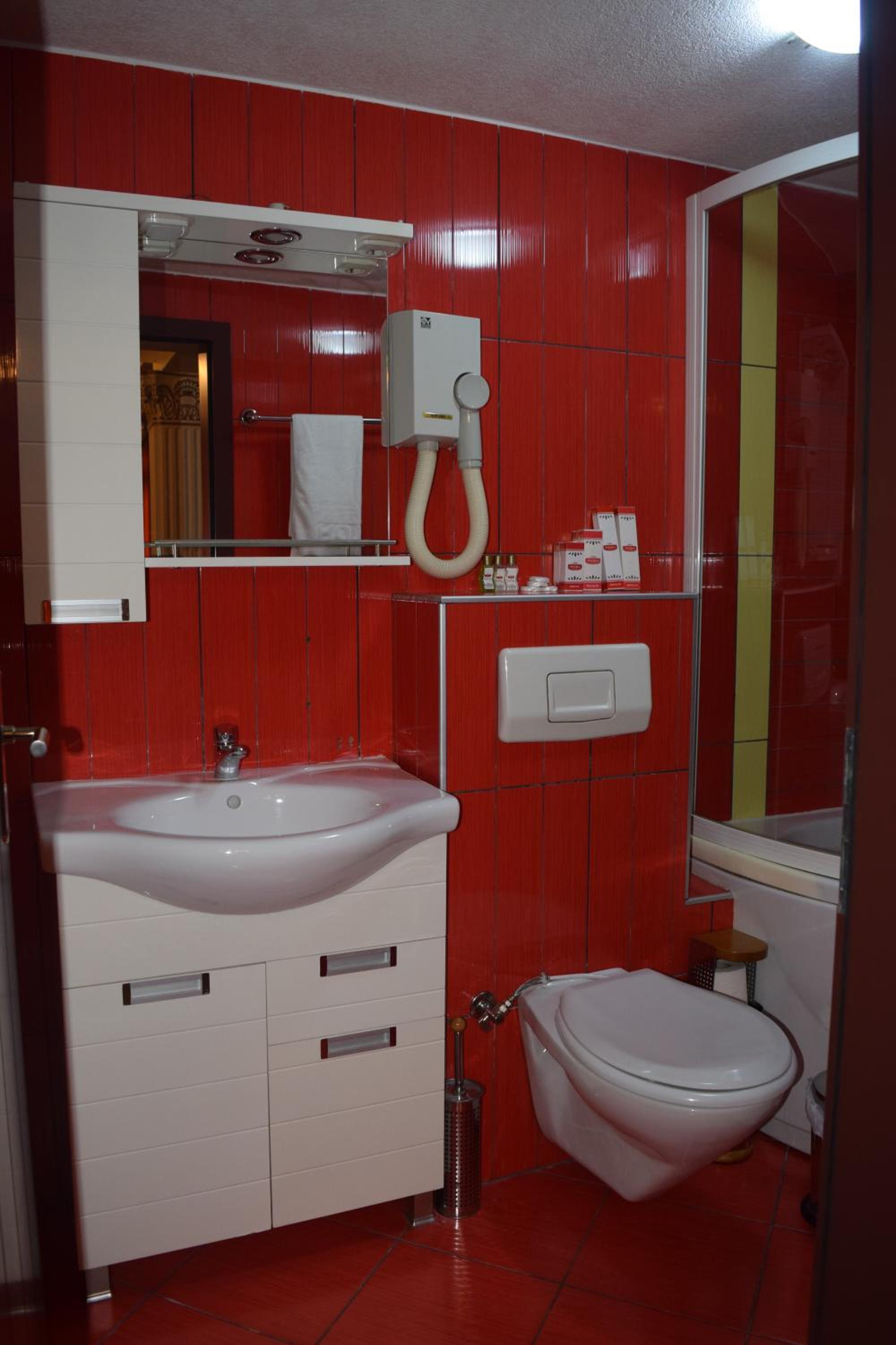 Superior King Room - Photo 19