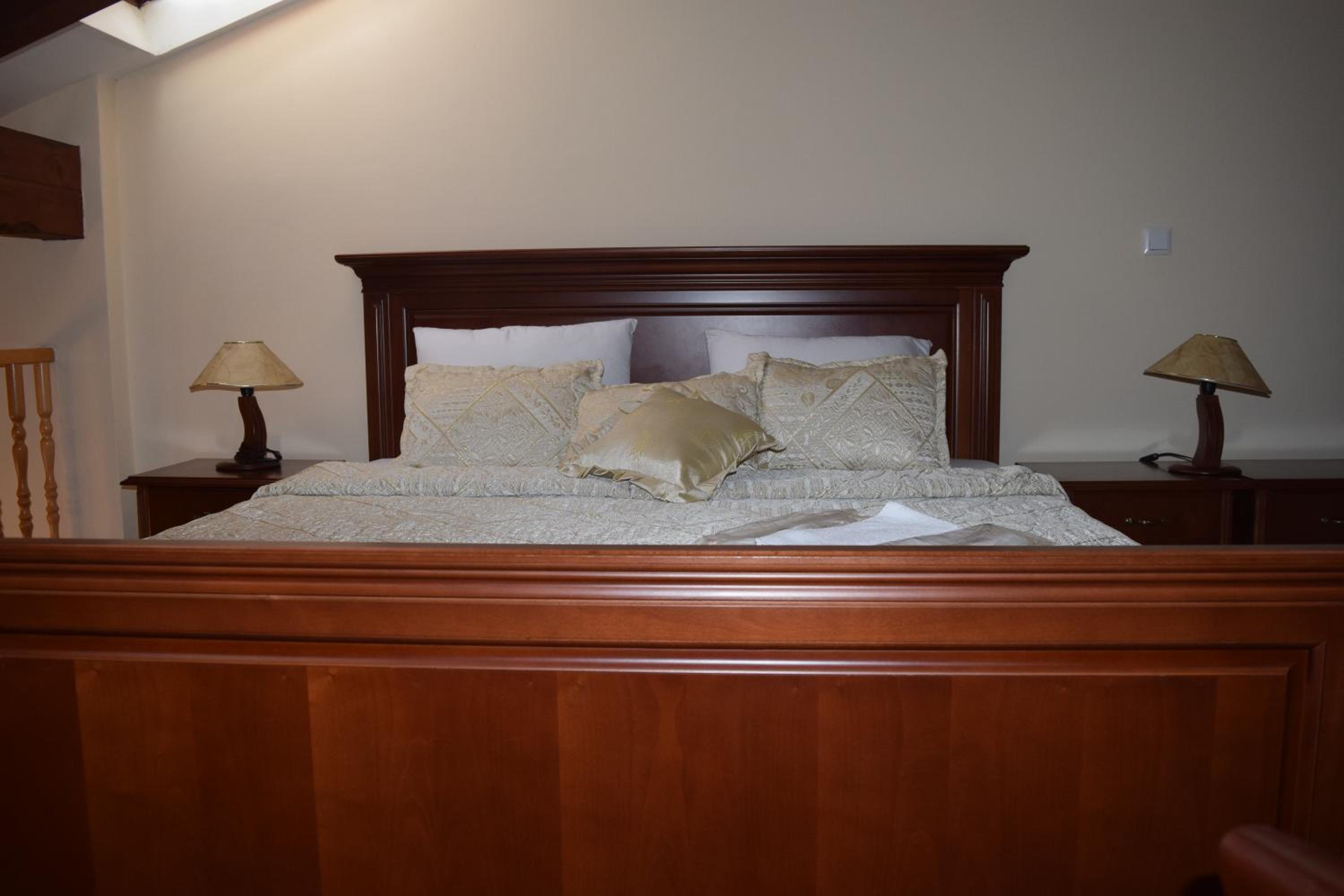 Superior King Room - Photo 3