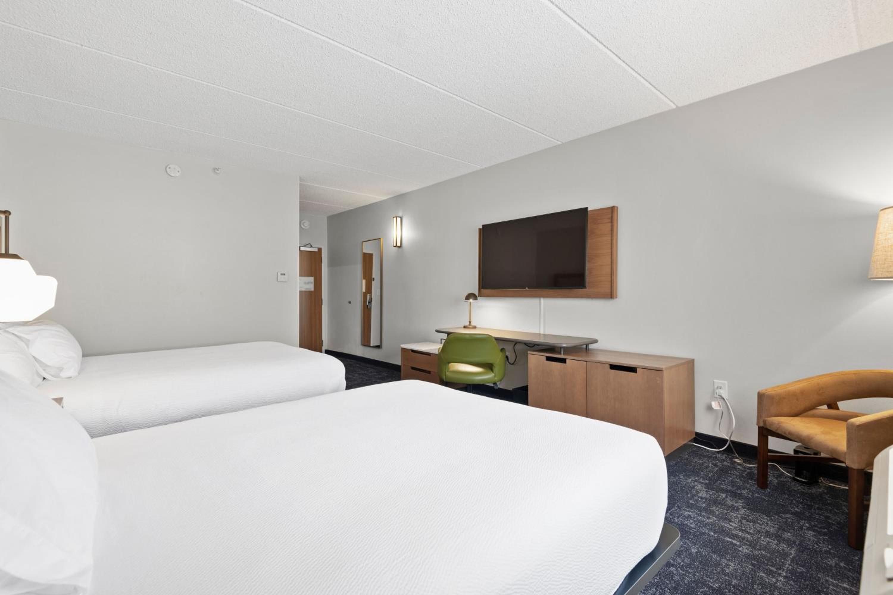Double Room with Two Double Beds - Hearing Accessible  photo 2