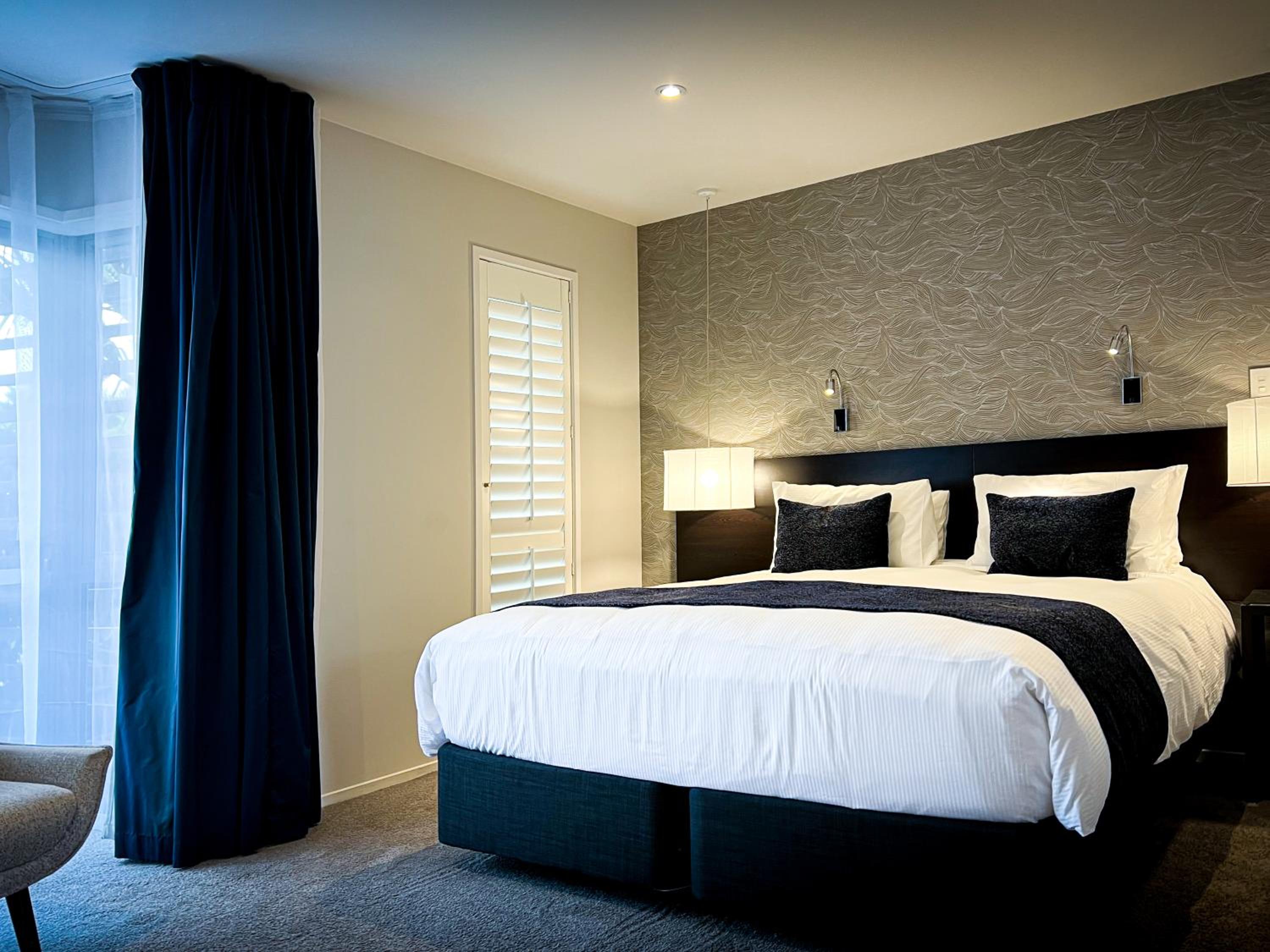 Executive Studio with Spa Bath 