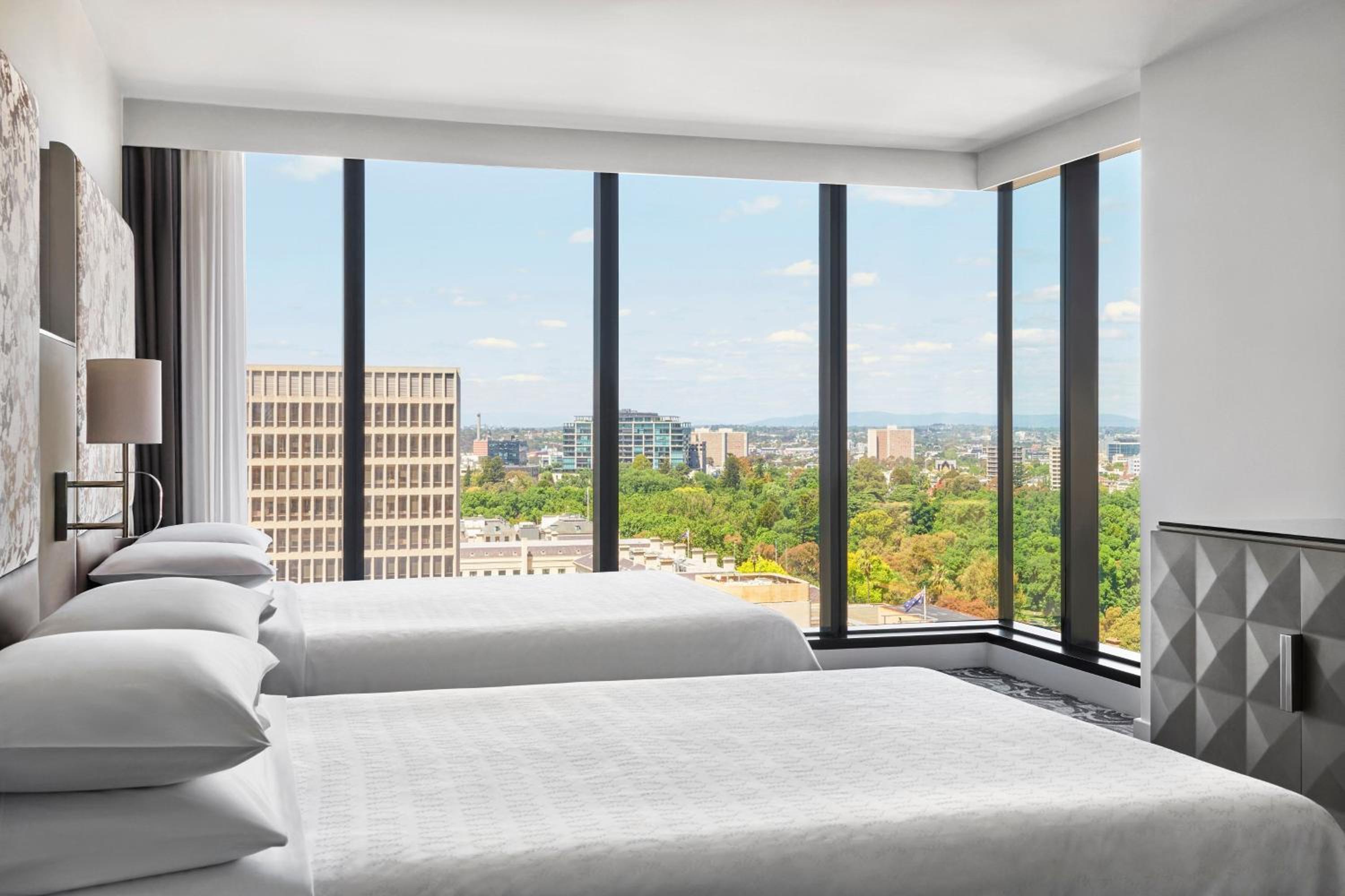 Grand Deluxe Larger Room with Two Double Beds and Garden View - Corner Room