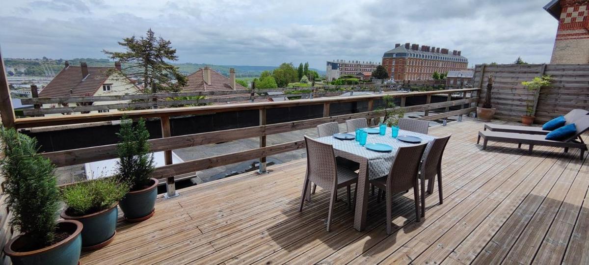 Apartment with Terrace photo 1