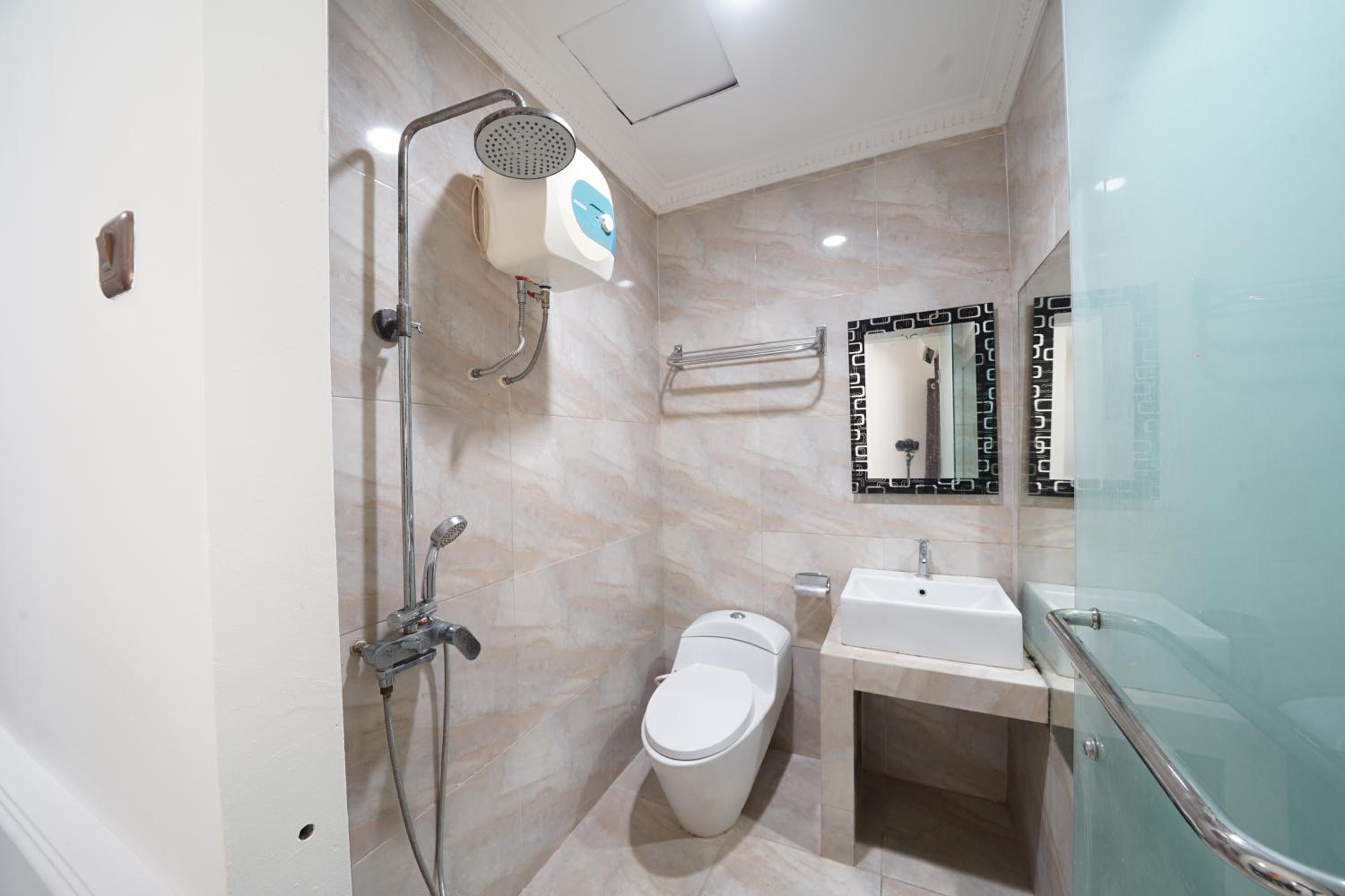 Suite Room - Photo 2