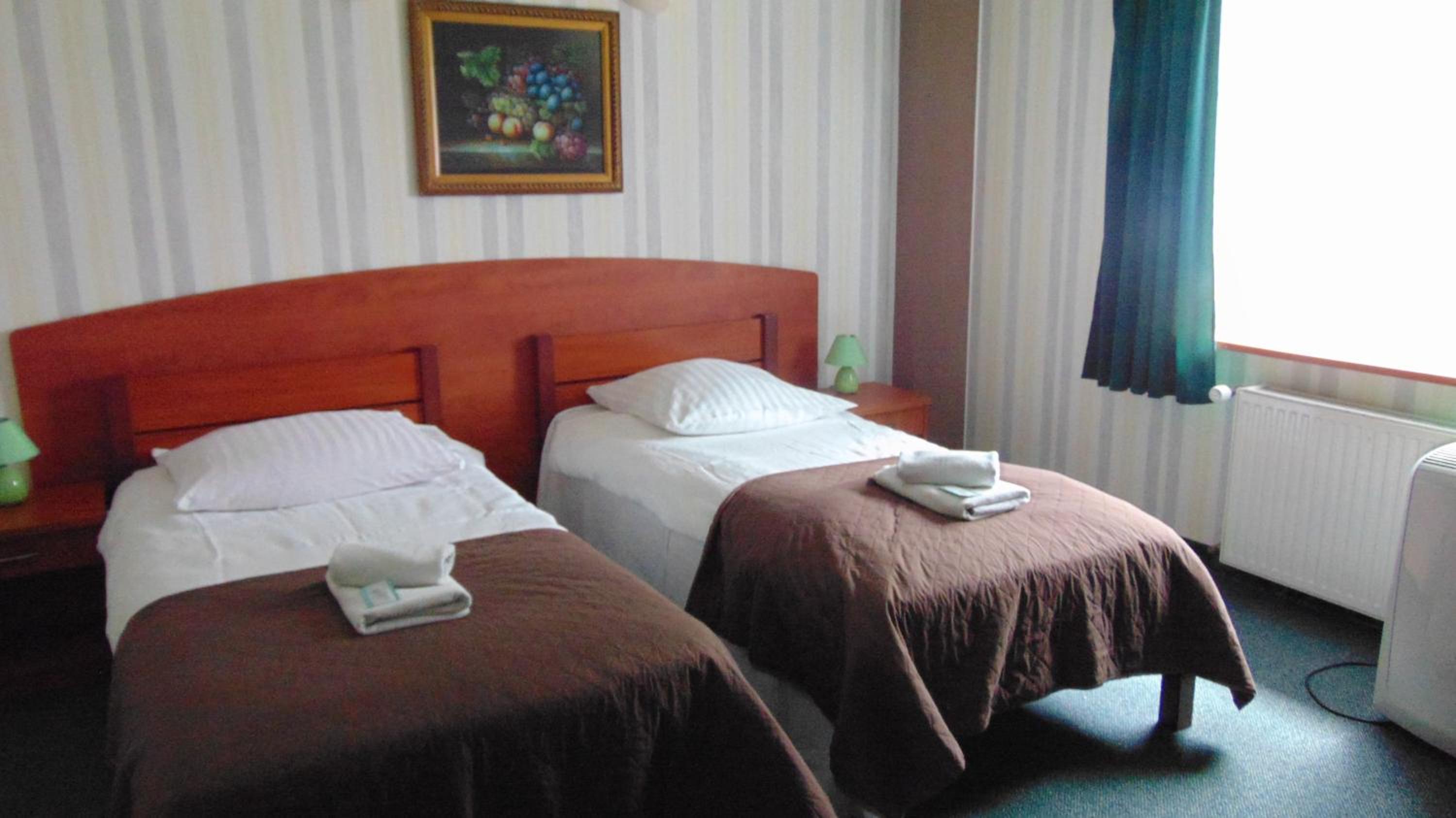 Twin Room - Photo 4