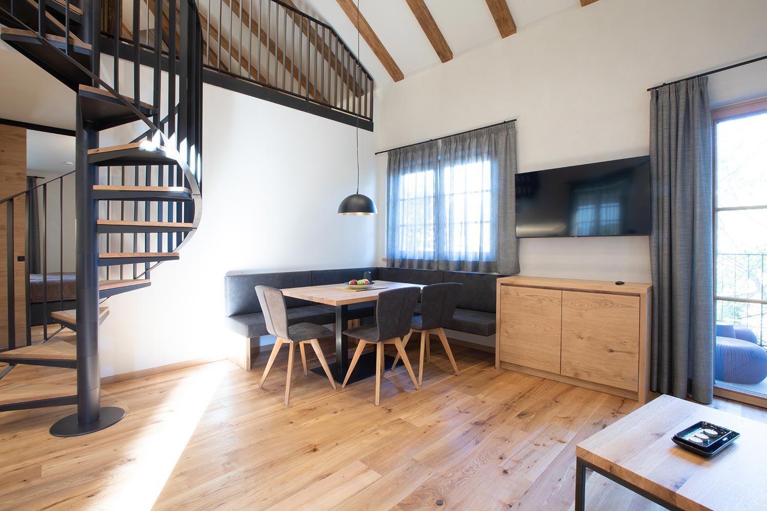 Apartment - Split Level photo 1