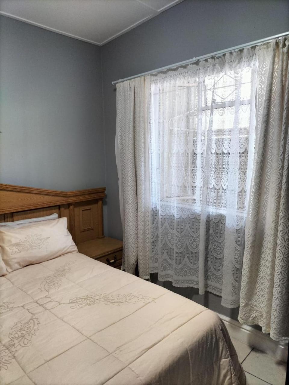 Double Room - Photo 4